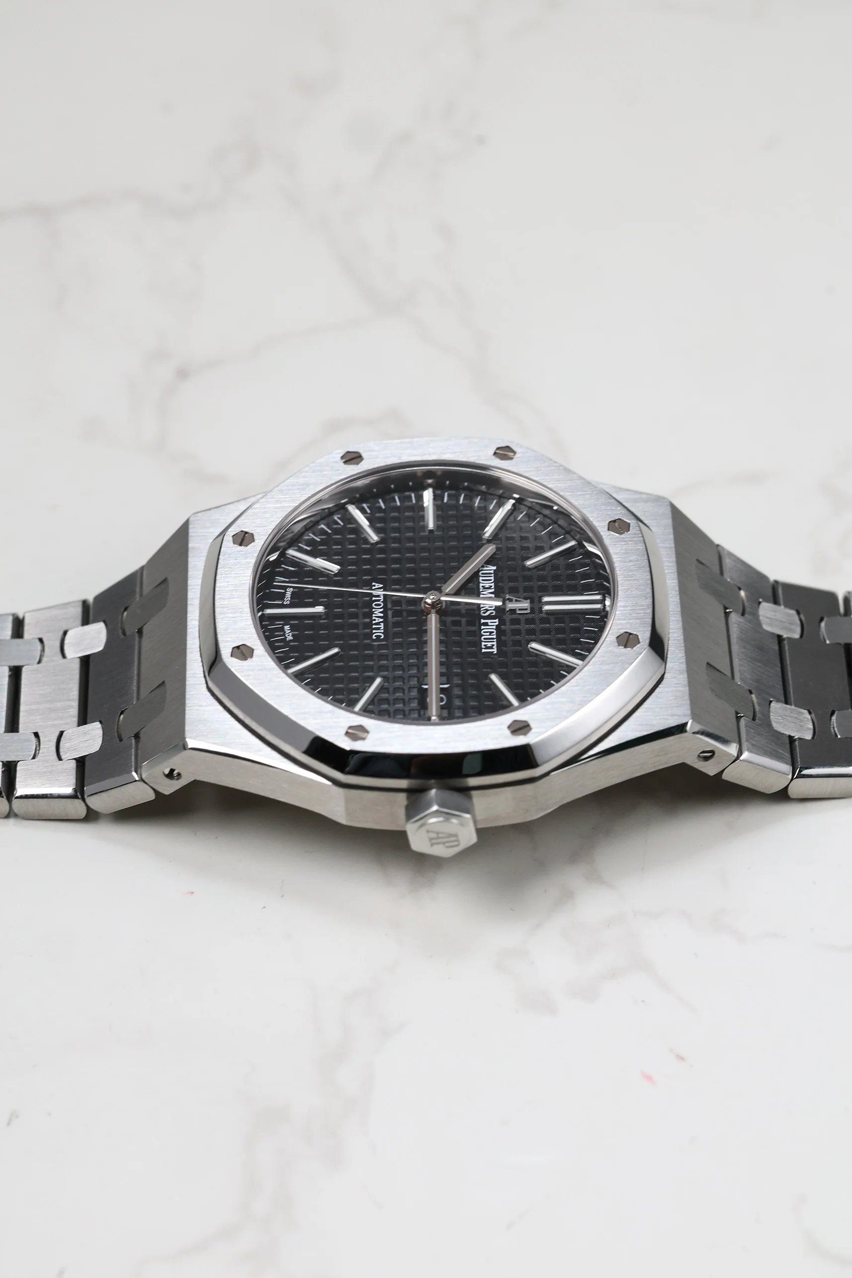 Audemars Piguet Royal Oak Automatic 41mm 15400ST 2016 [Preowned] - Image 12