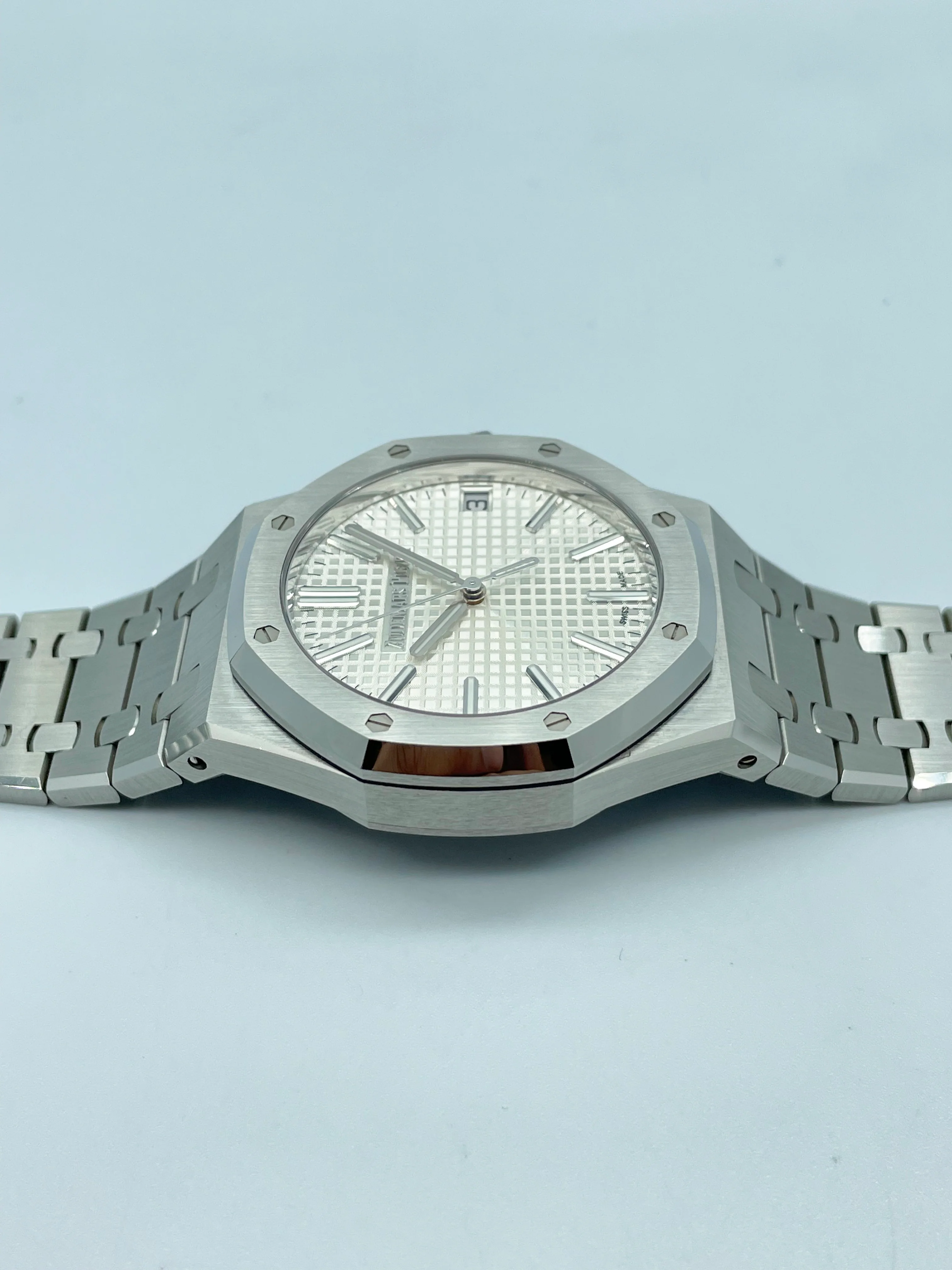 Audemars Piguet Royal Oak Automatic 41mm 15510ST 2023 [Preowned] - Image 11