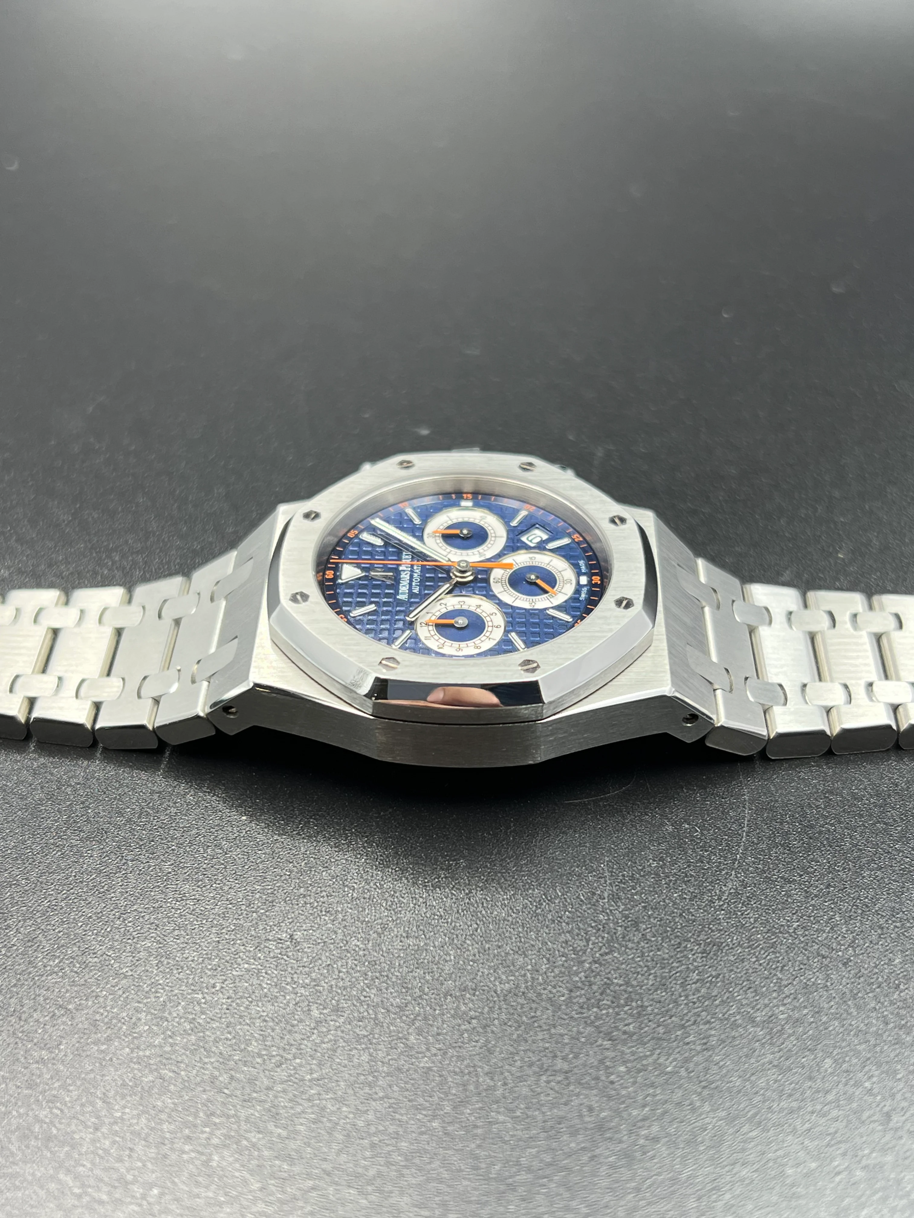 Audemars Piguet Royal Oak Chronograph Blue 39mm 26300ST 2010 [Preowned] - Image 11