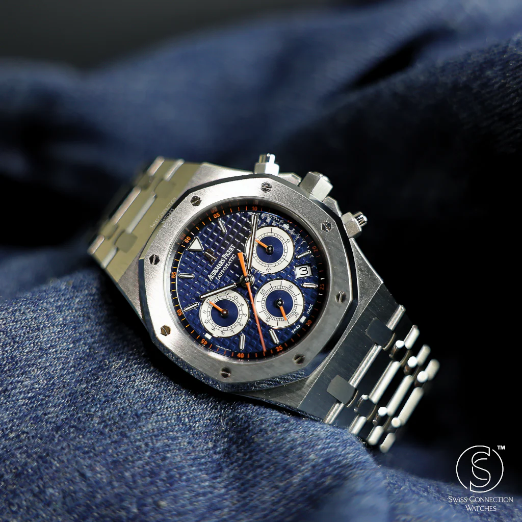 Audemars Piguet Royal Oak Chronograph Blue 39mm 26300ST 2010 [Preowned] - Image 3