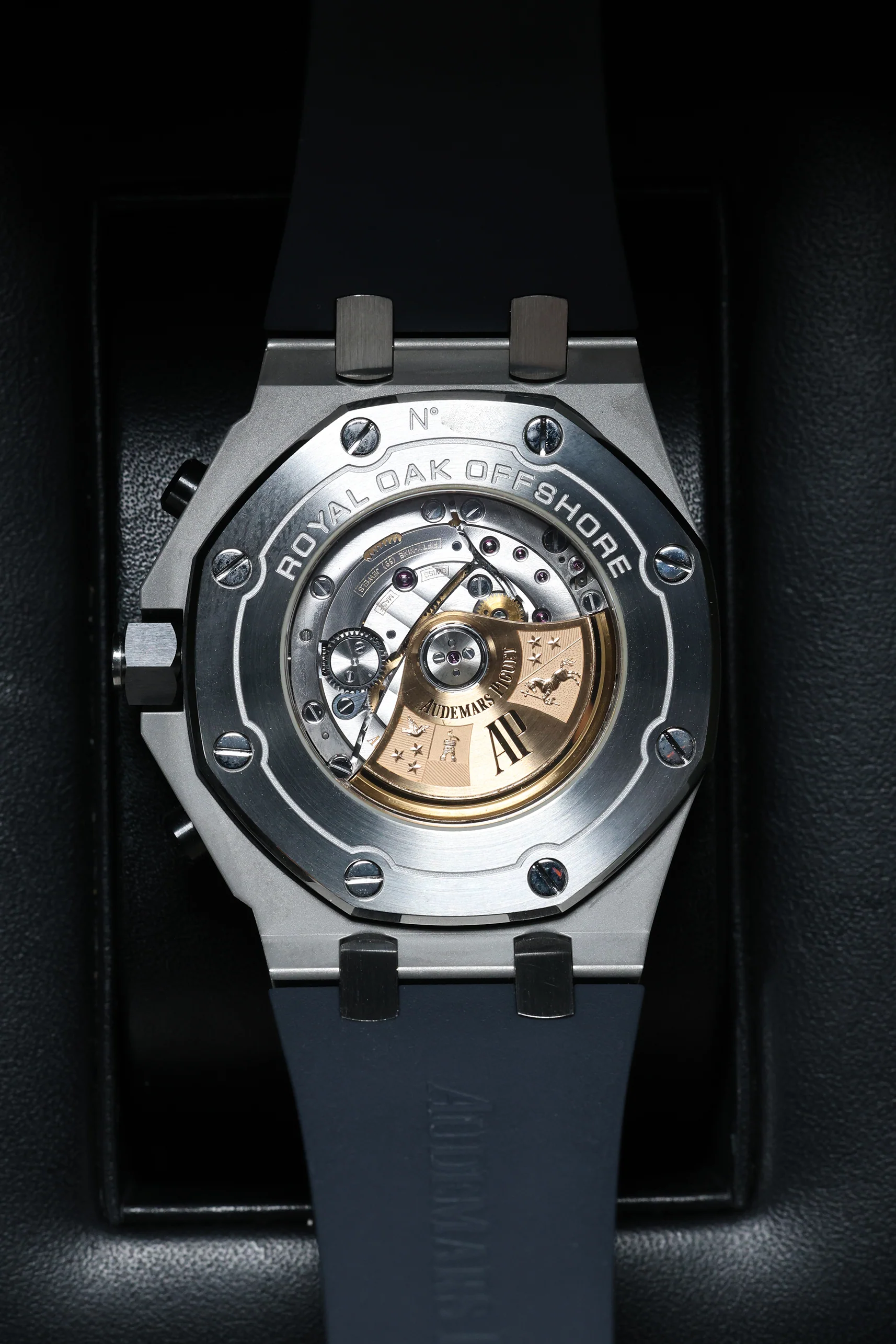 Audemars Piguet Royal Oak Offshore Chronograph Navy 42mm 26470ST 2016 [Preowned] - Image 18