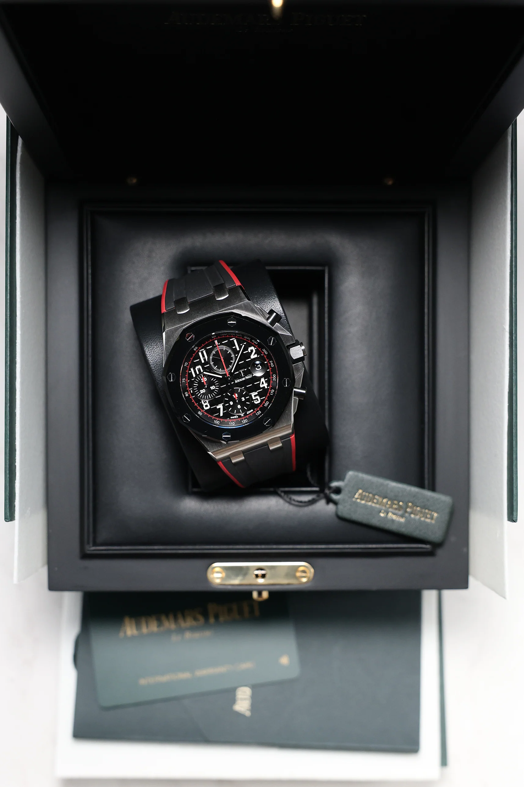 Audemars Piguet Royal Oak Offshore Chronograph Vampire 42mm 2018 [Preowned] - Image 17