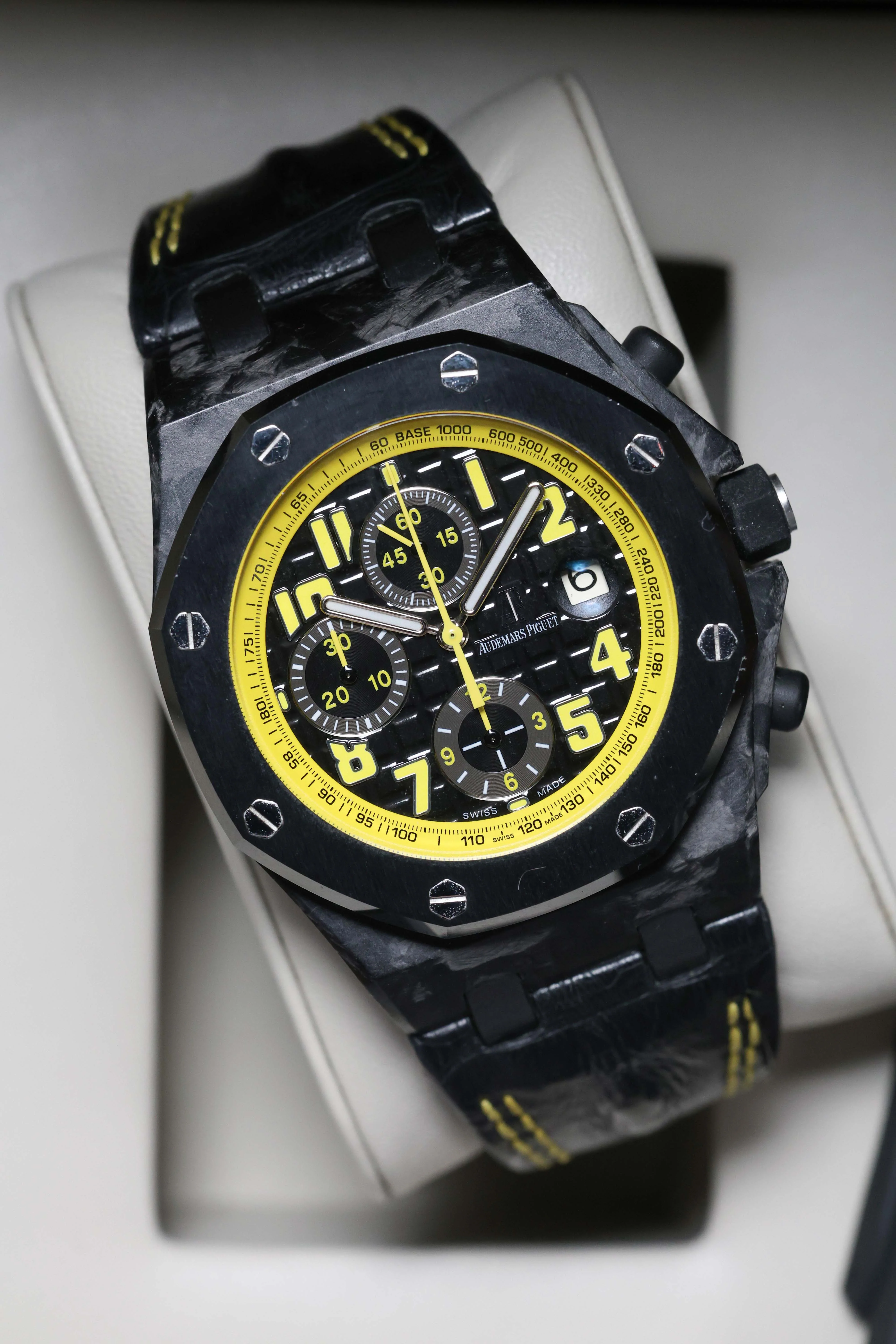 Audemars Piguet Royal Oak Offshore Forged Carbon Bumblebee 42mm 2013 [Preowned] - Image 9