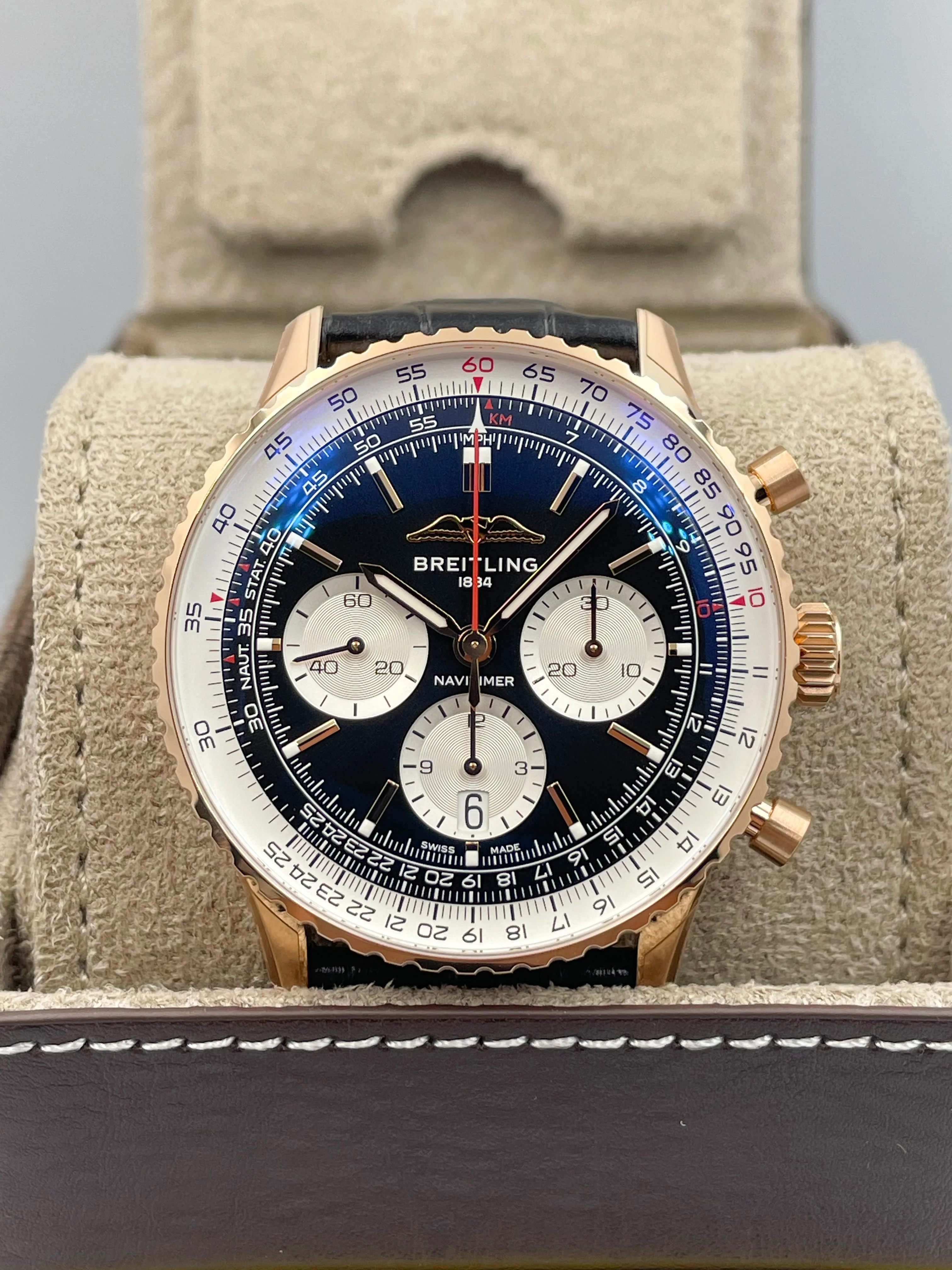 Breitling Navitimer B01 Chronograph 43mm Rose Gold RB0138211B1P1 - Image 4