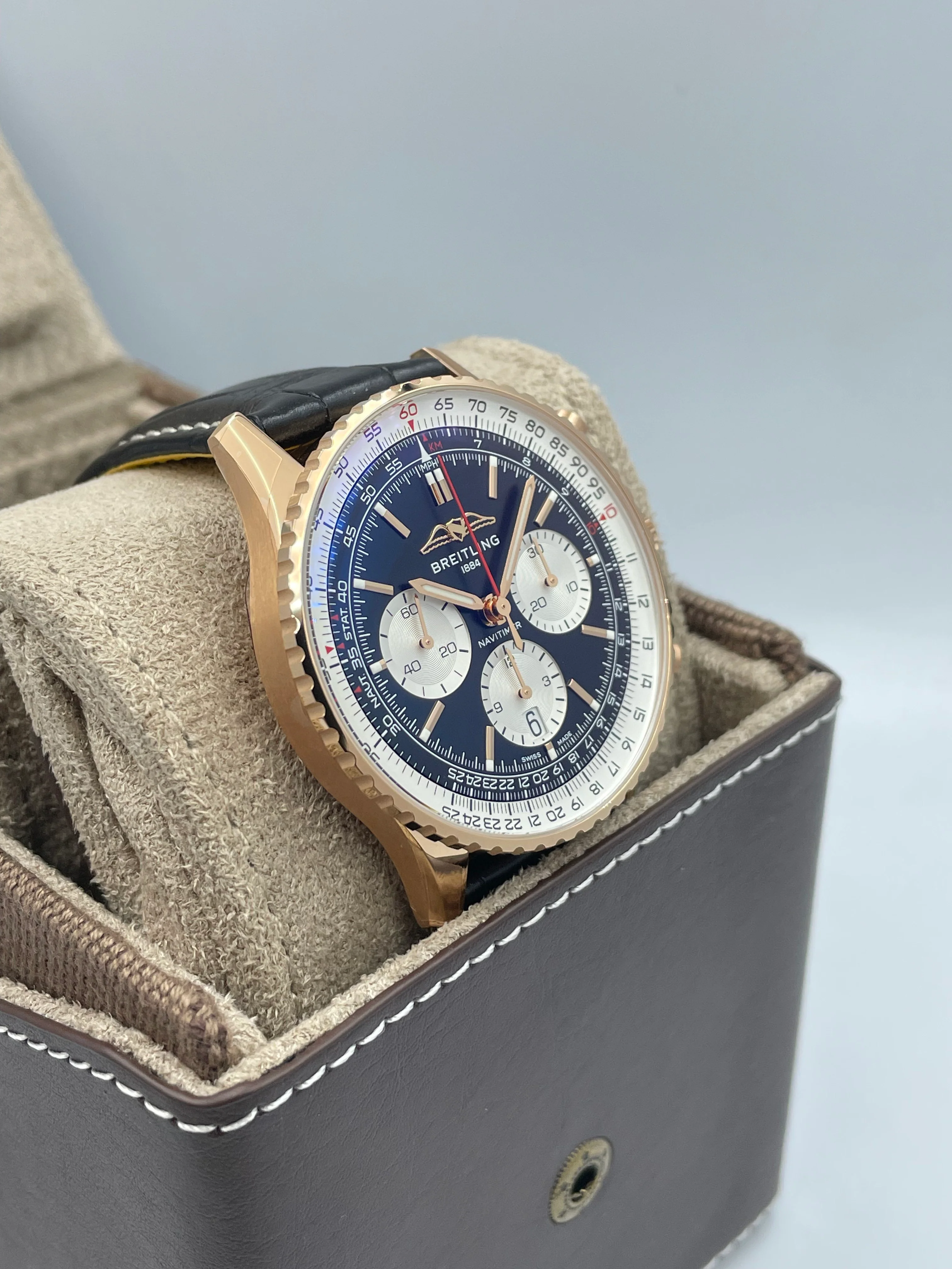 Breitling Navitimer B01 Chronograph 43mm Rose Gold RB0138211B1P1 - Image 5
