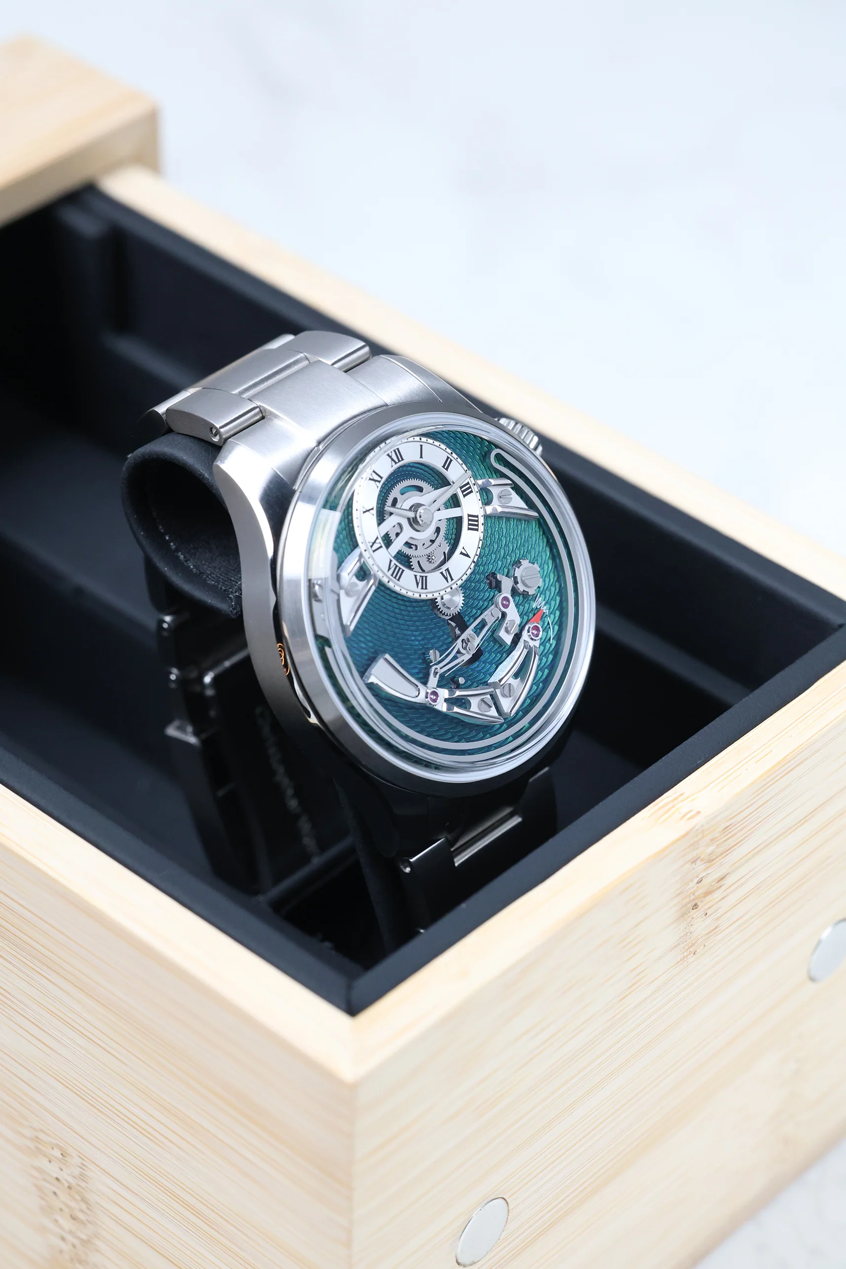 Christopher Ward C1 Bel Canto Classic Verde 2025 [Preowned] - Image 10