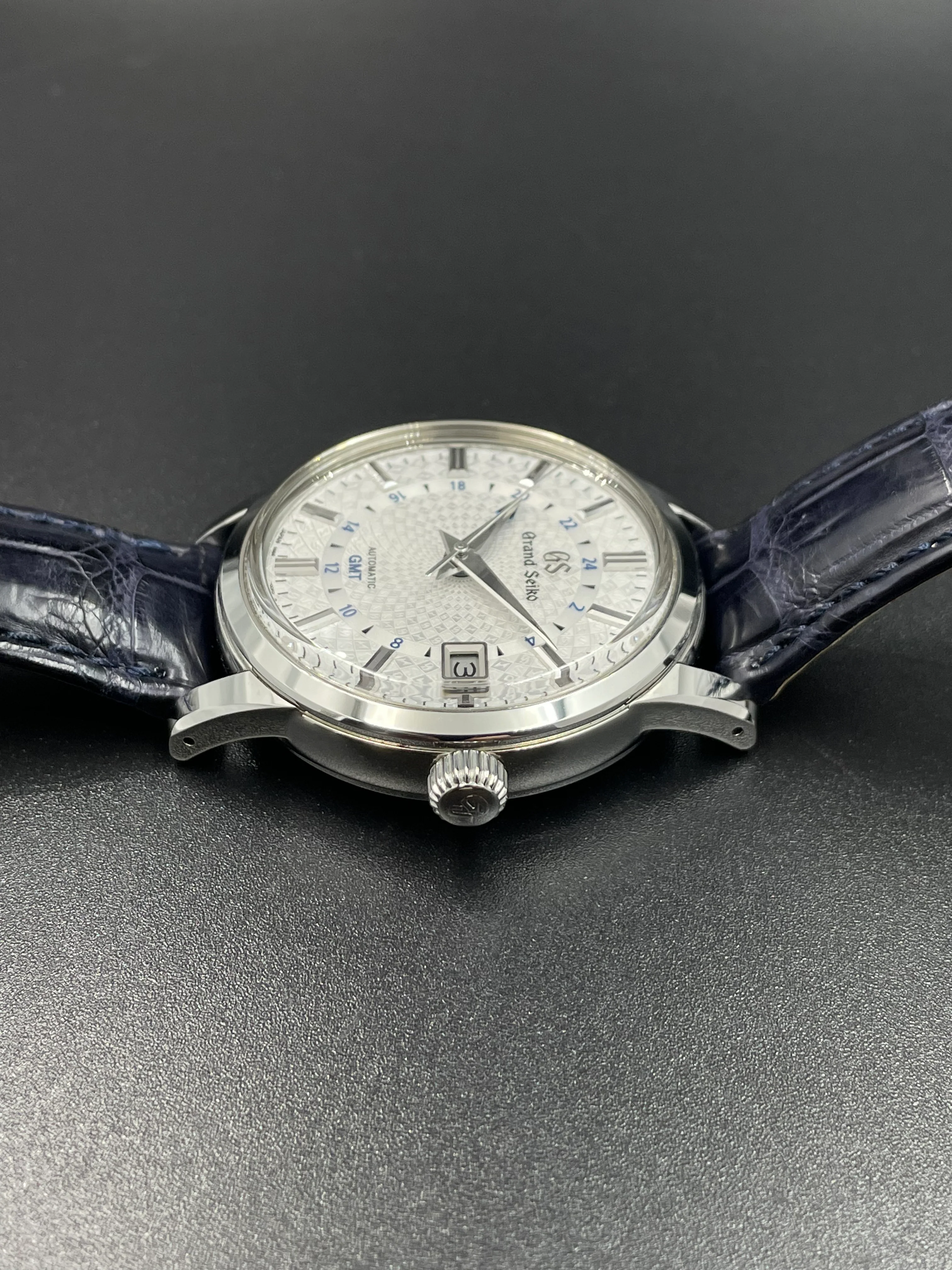 Grand Seiko Elegance SBGM235 'Kiku' 9S GMT 20th Anniversary LE 39.5mm 2018 [Preowned] - Image 12
