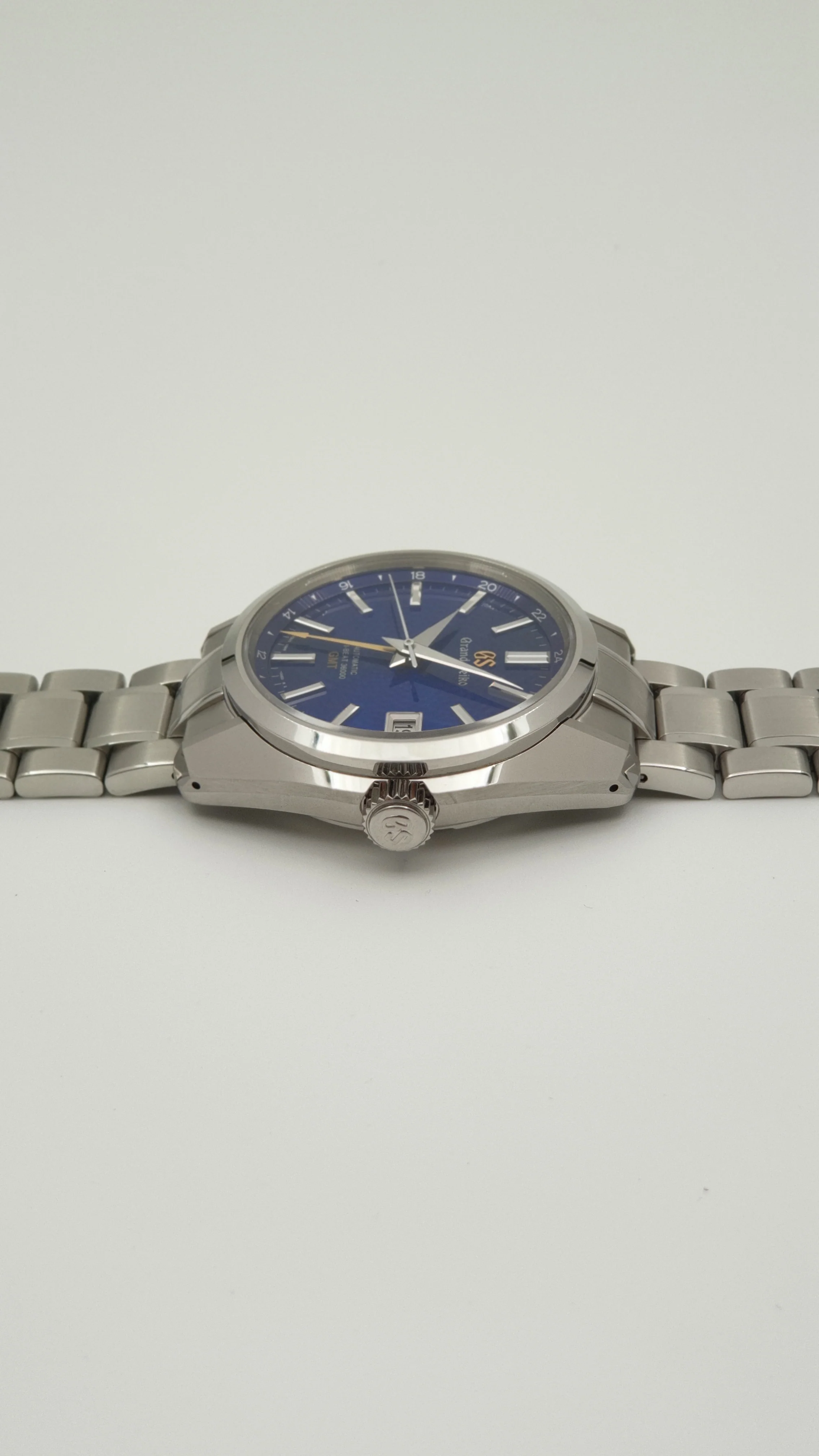 Grand Seiko Heritage SBGJ261G "Peacock" LE 2022 [Preowned] - Image 7