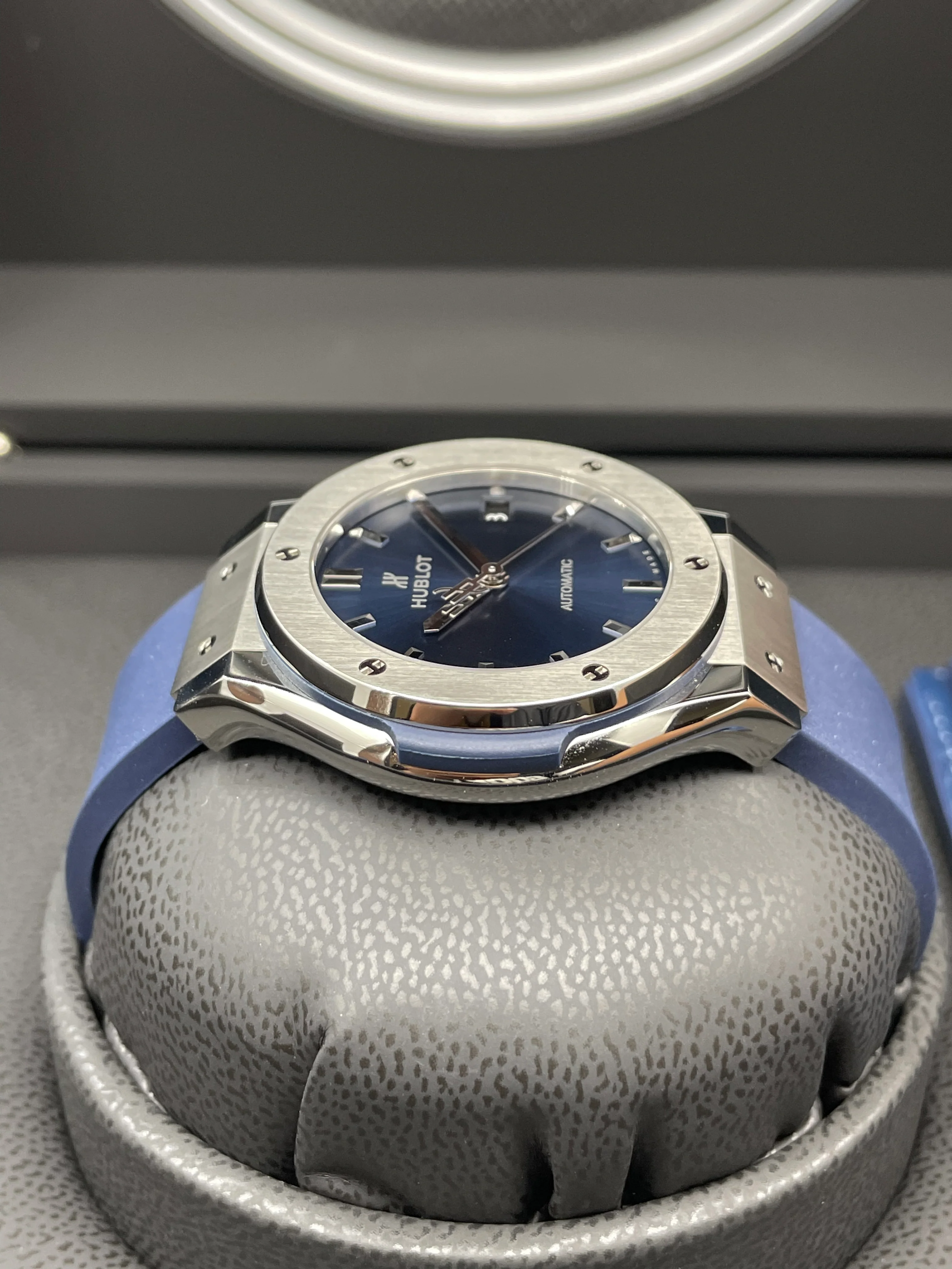 Hublot Classic Fusion Titanium Blue 38mm - Image 7