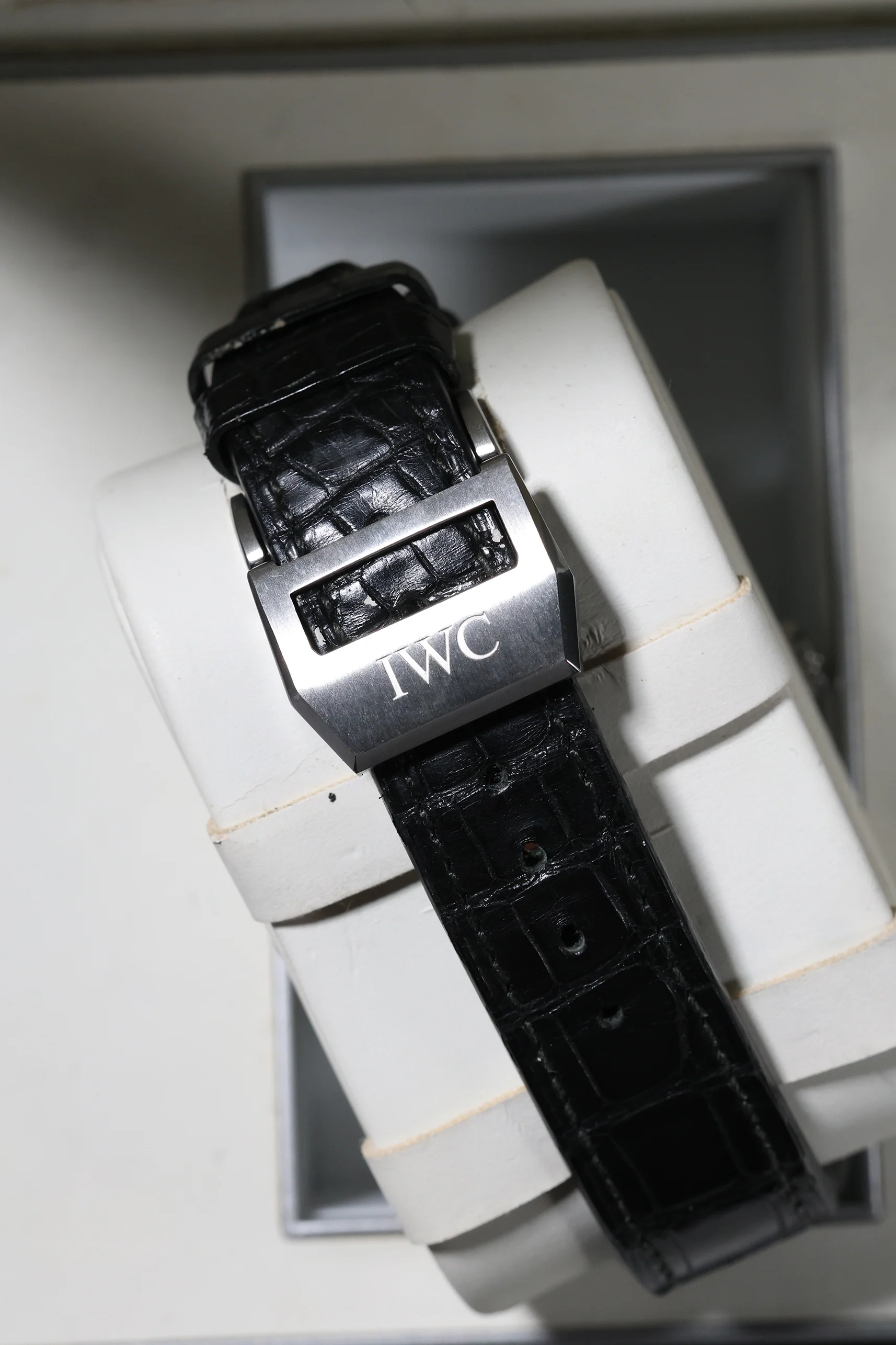IWC Pilot's World Timer IW326201 2014 [Preowned] - Image 17