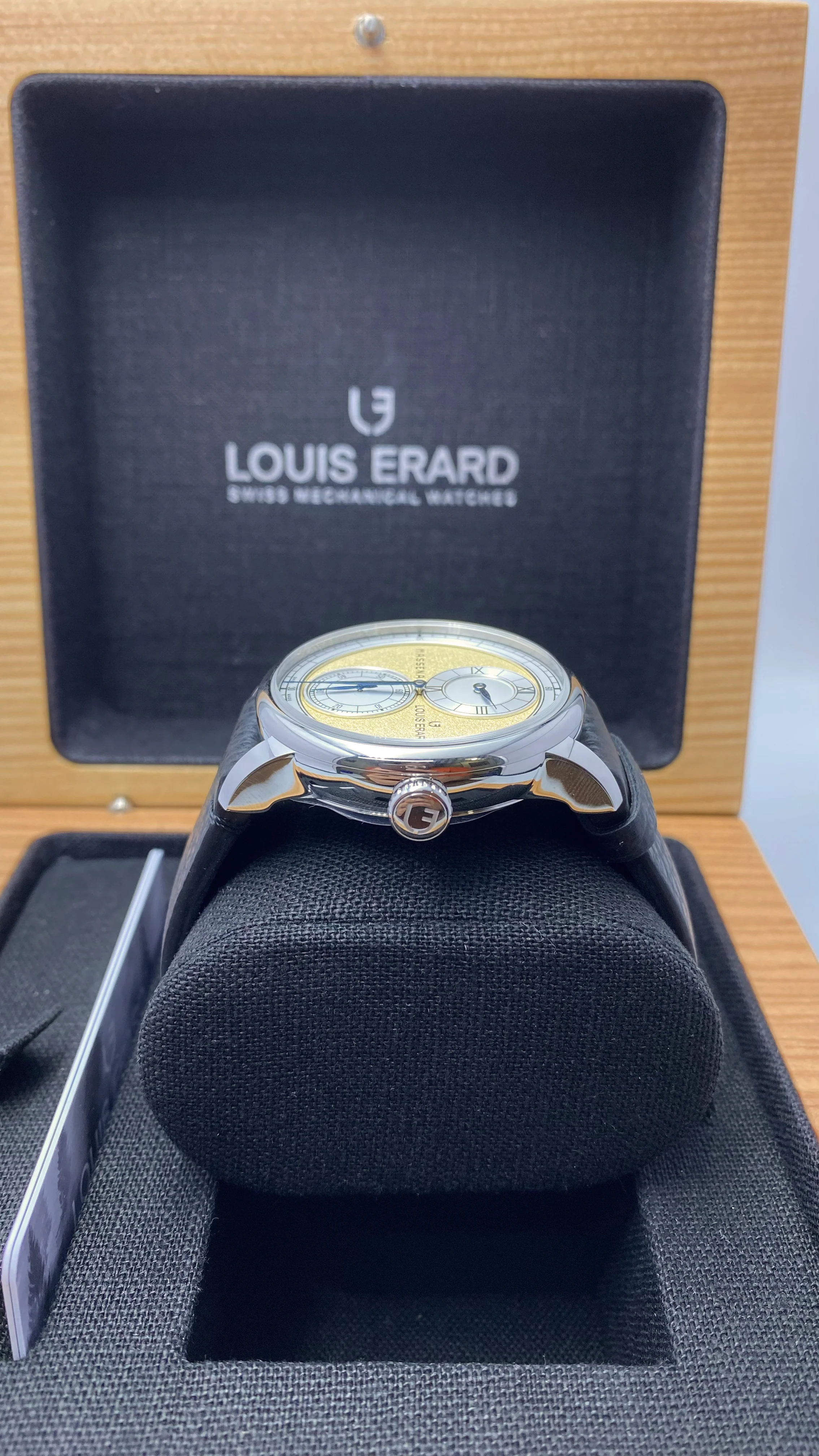 Louis Erard Le Régulateur x Massena LAB Gold 42mm - Image 11