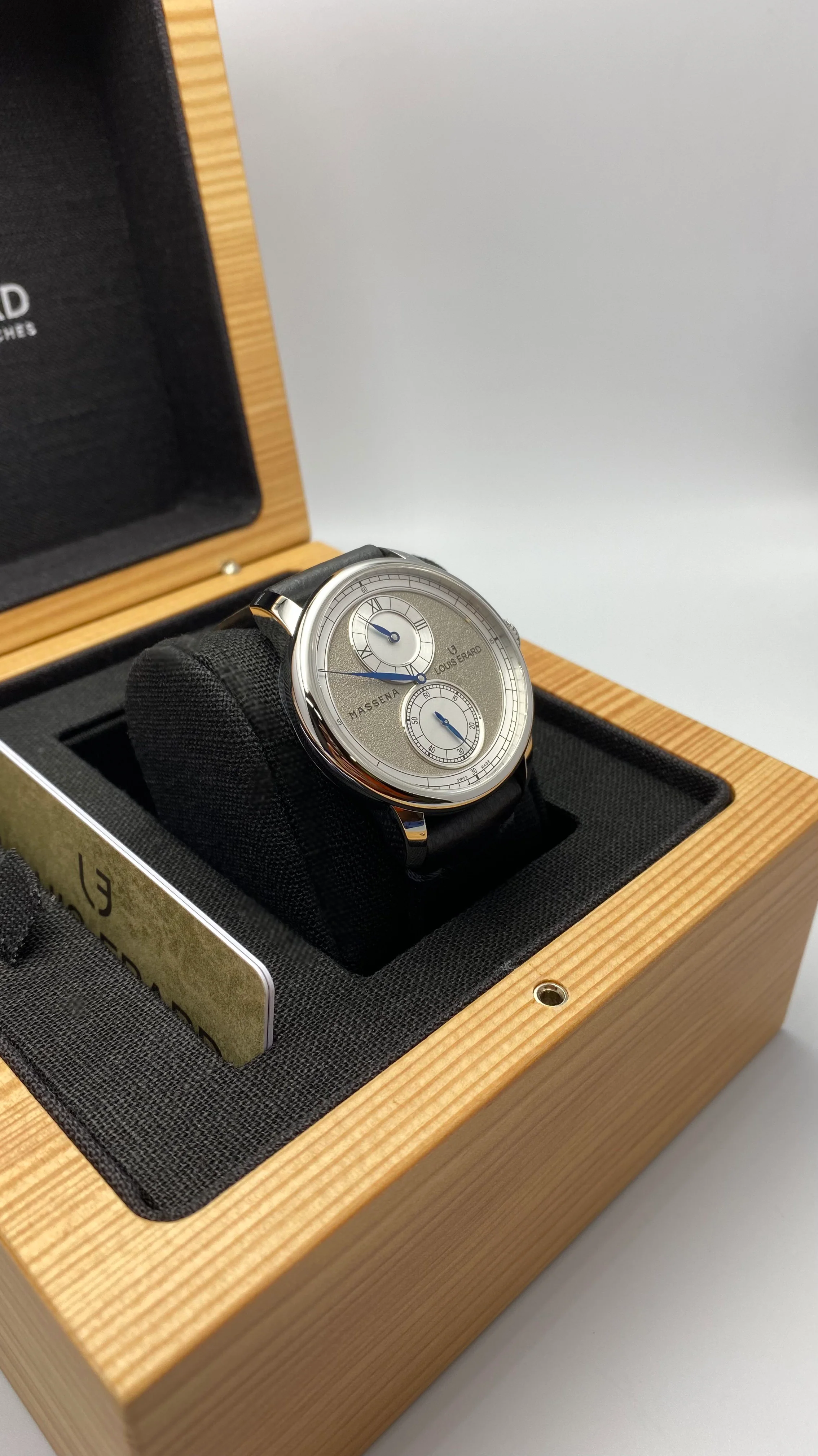 Louis Erard Le Régulateur x Massena LAB Silver 42mm - Image 10