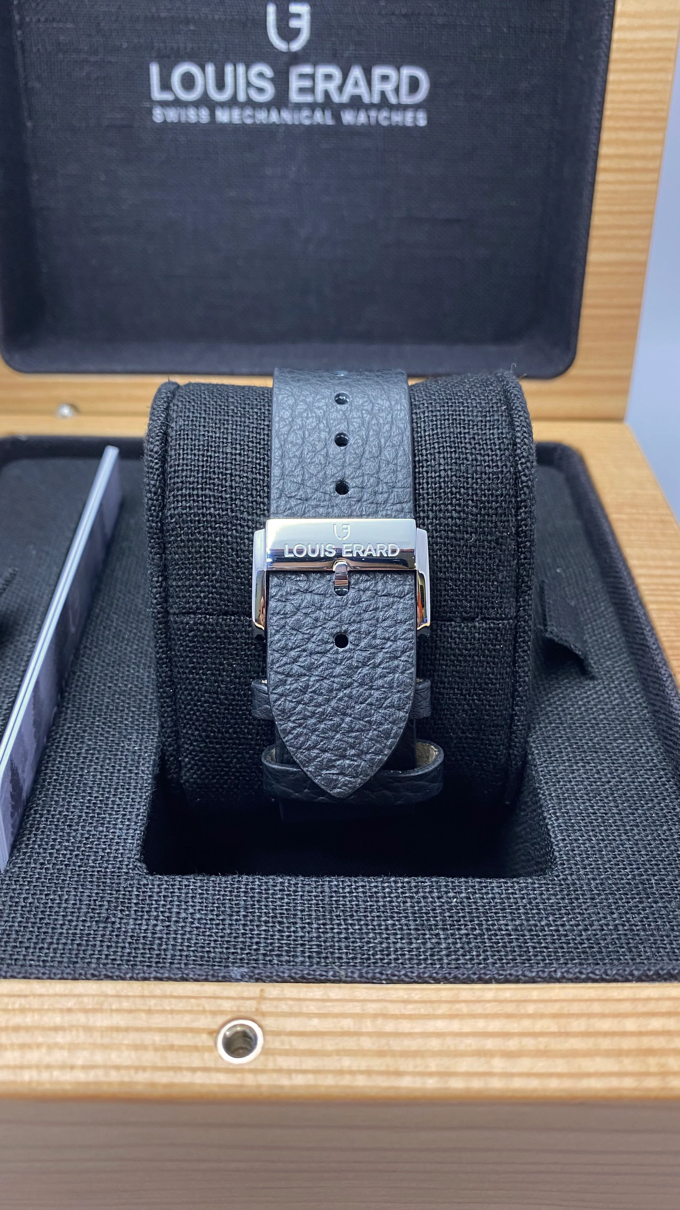 Louis Erard Le Régulateur x Massena LAB Silver 42mm - Image 14