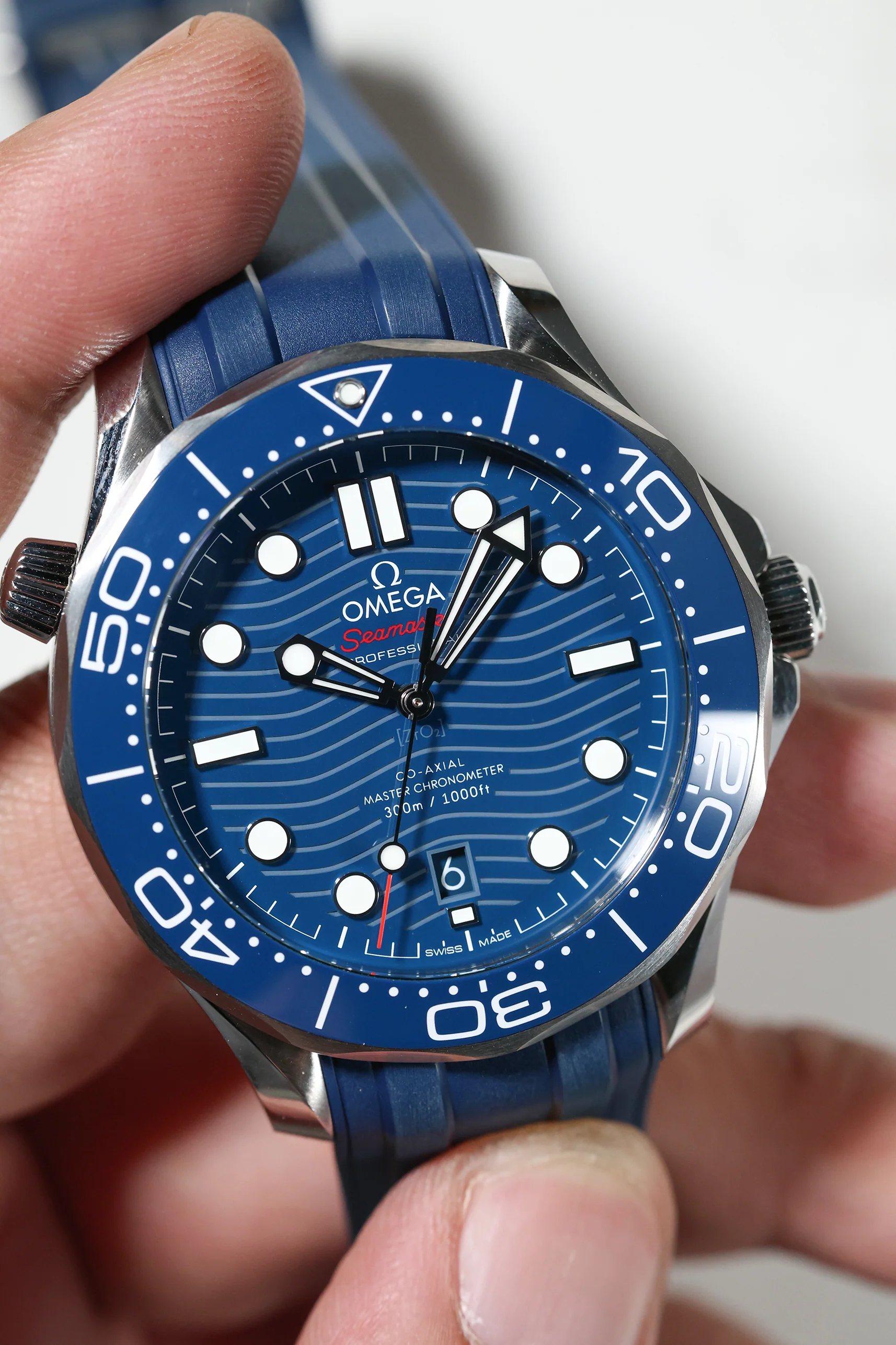 Omega Diver 300m Co-Axial Master Chronometer 42mm - Image 7