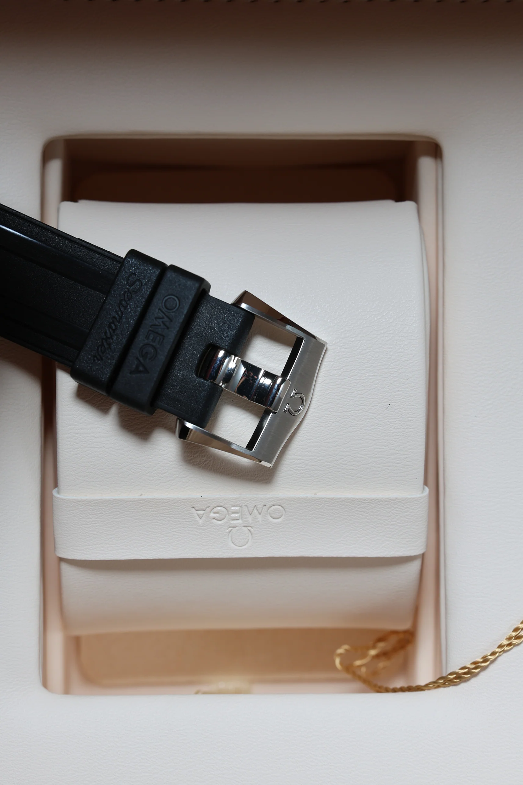 Omega Diver 300m Co-Axial Master Chronometer 42mm - Image 14