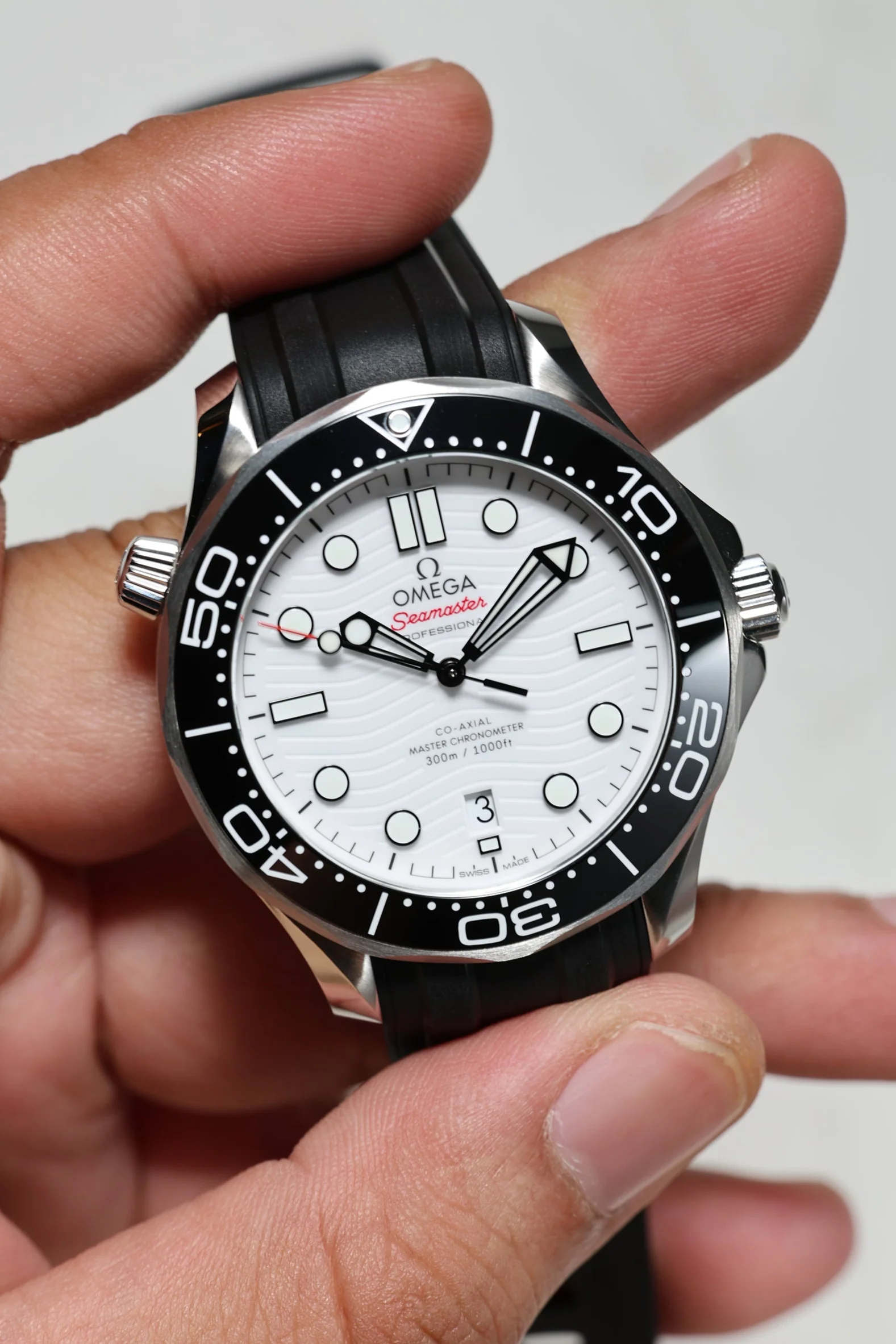 Omega Diver 300m Co-Axial Master Chronometer 42mm - Image 7
