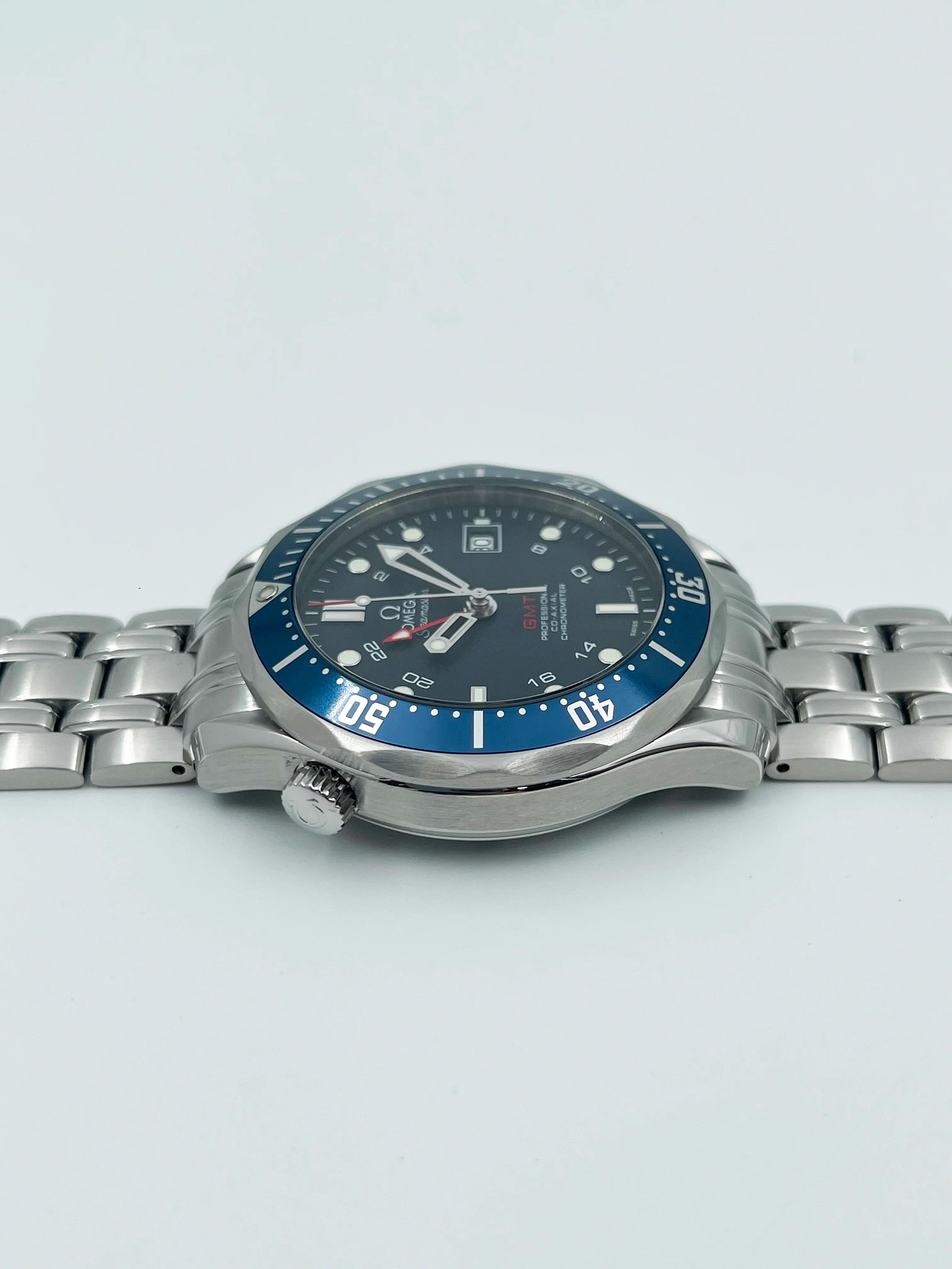 Omega Seamaster Diver 300m GMT 41mm 2020 [Preowned] - Image 10