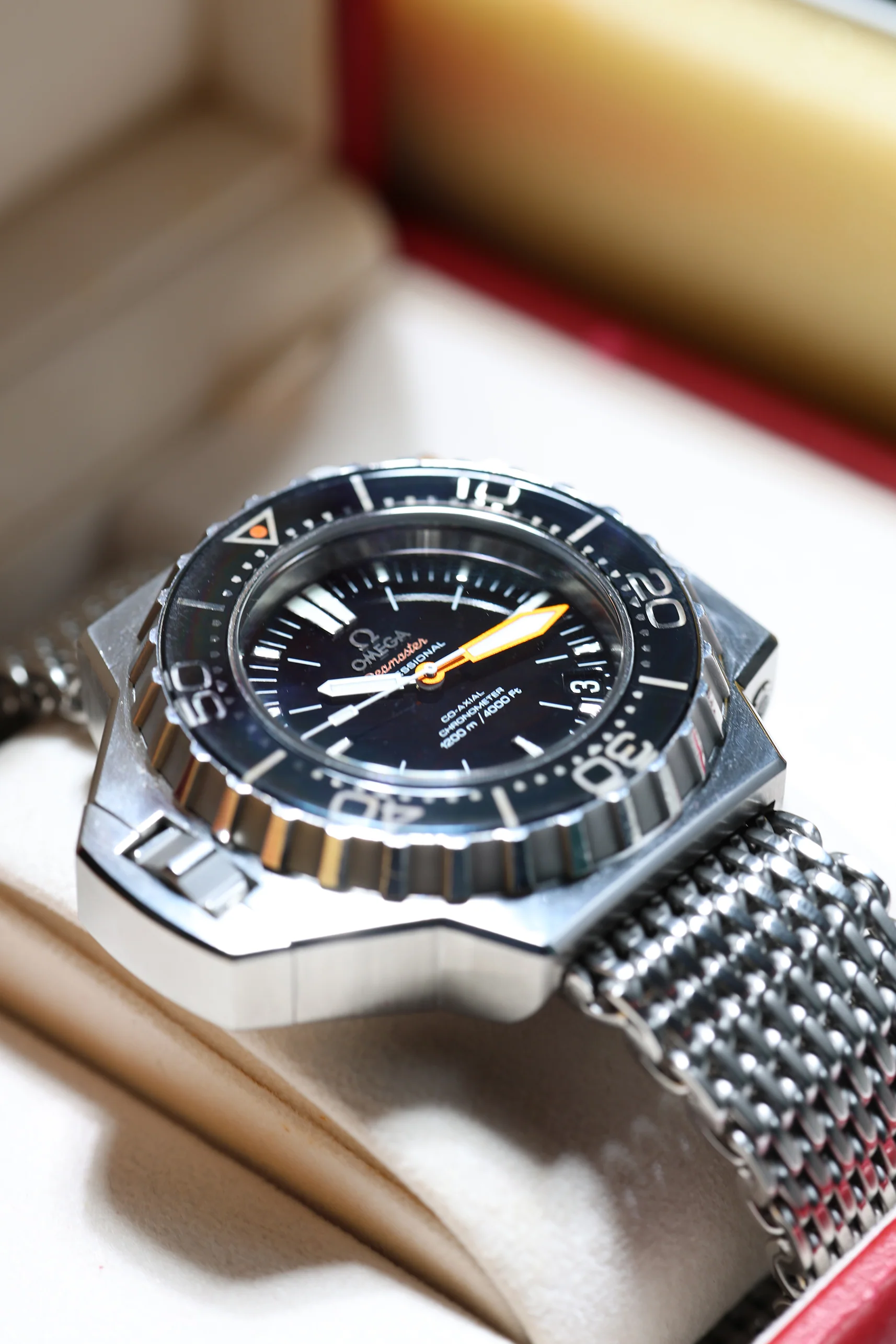 Omega Seamaster Ploprof 1200M 2010 [Preowned] - Image 16