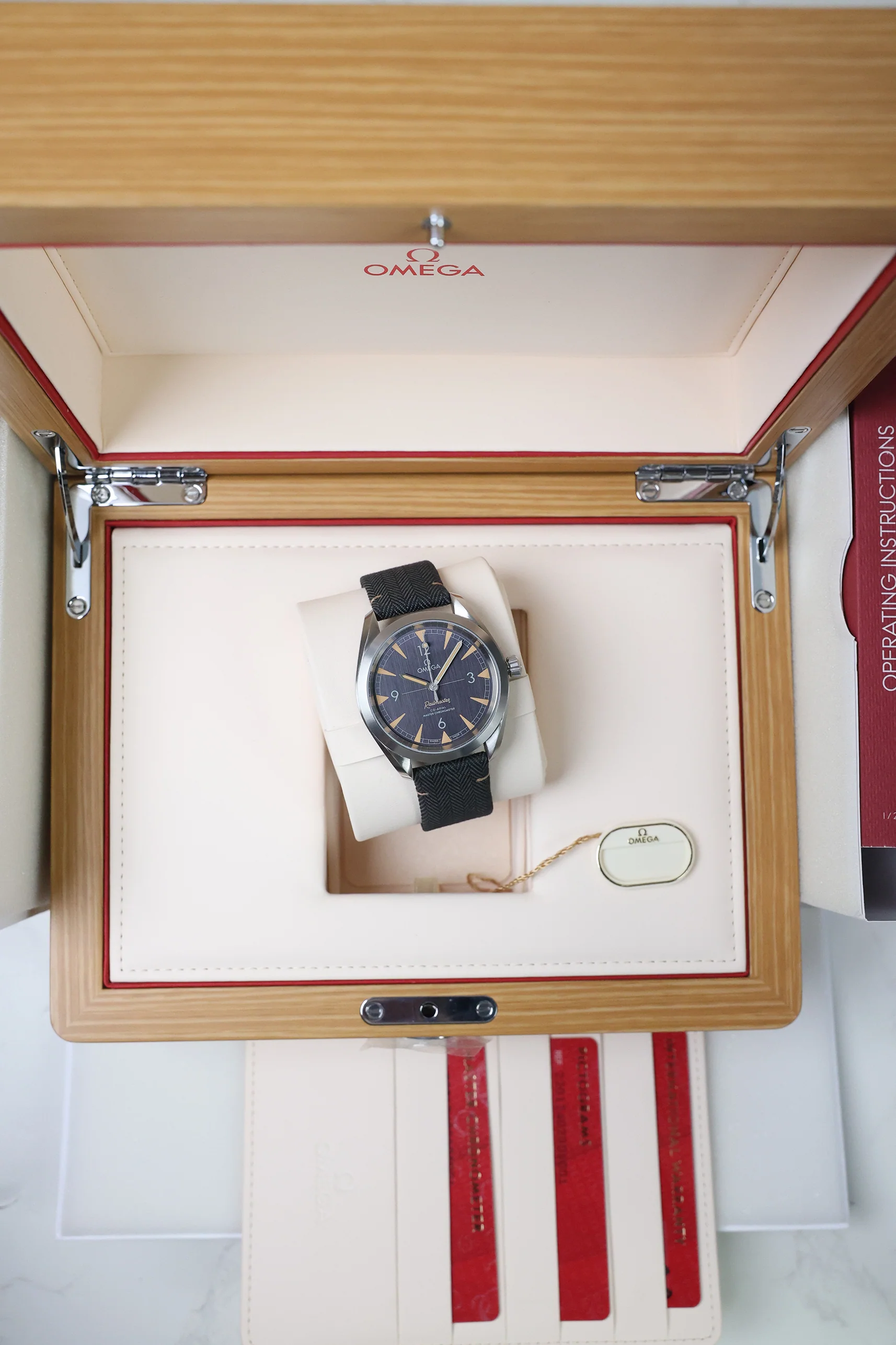 Omega Seamaster Railmaster 40mm 2023 [Preowned] - Image 18