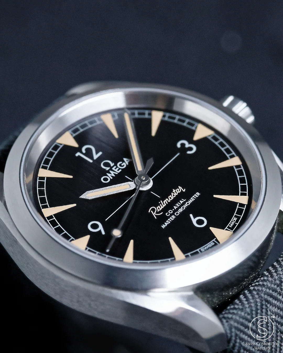 Omega Seamaster Railmaster 40mm 2023 [Preowned] - Image 3
