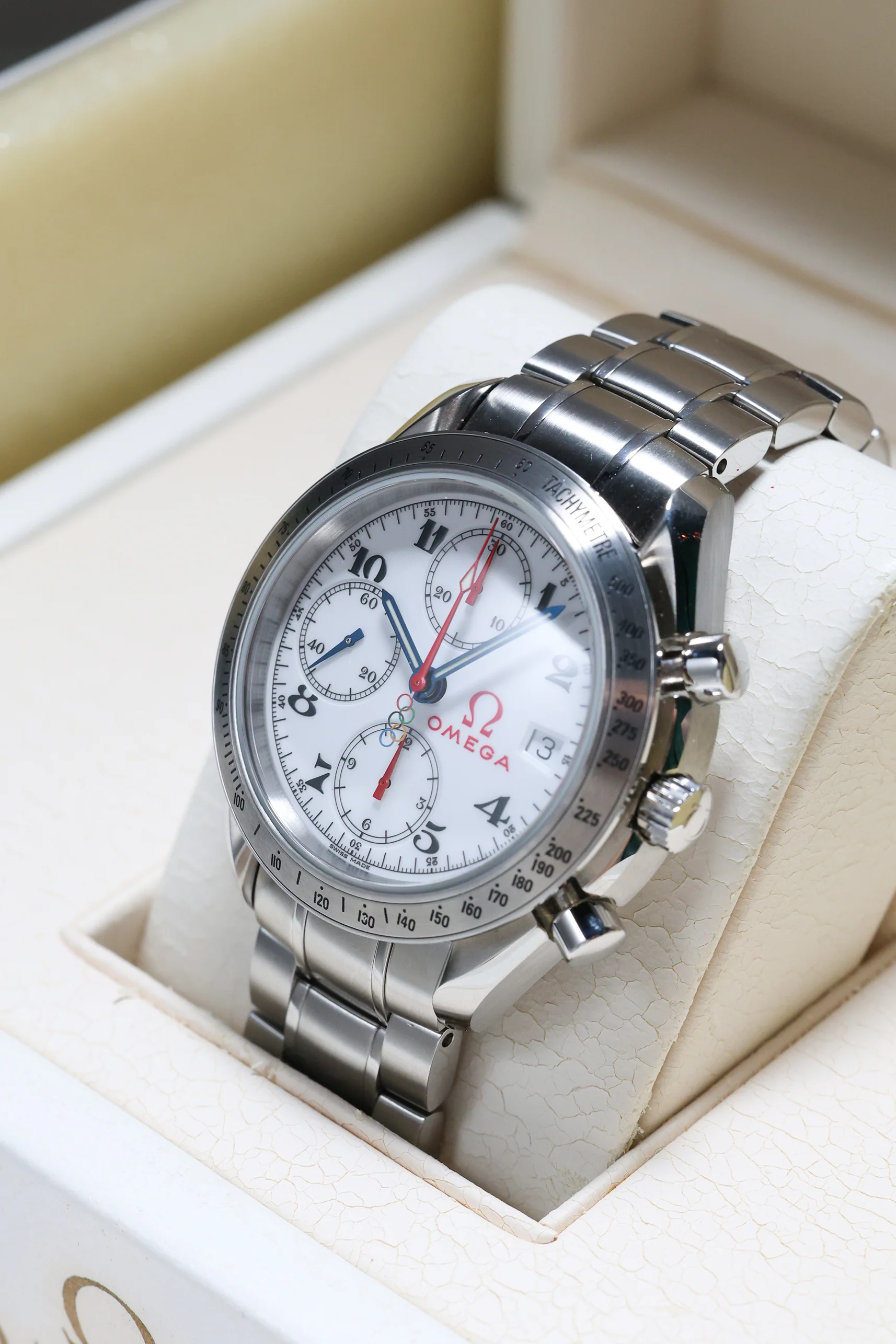 Omega Speedmaster Olympic Games 40mm 2009 [Preowned] - Image 10