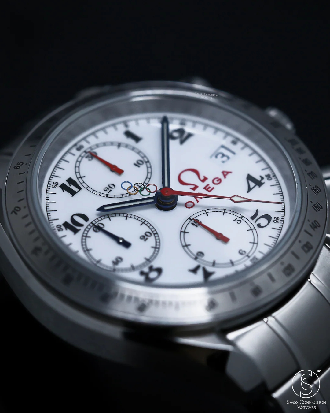 Omega Speedmaster Olympic Games 40mm 2009 [Preowned] - Image 3