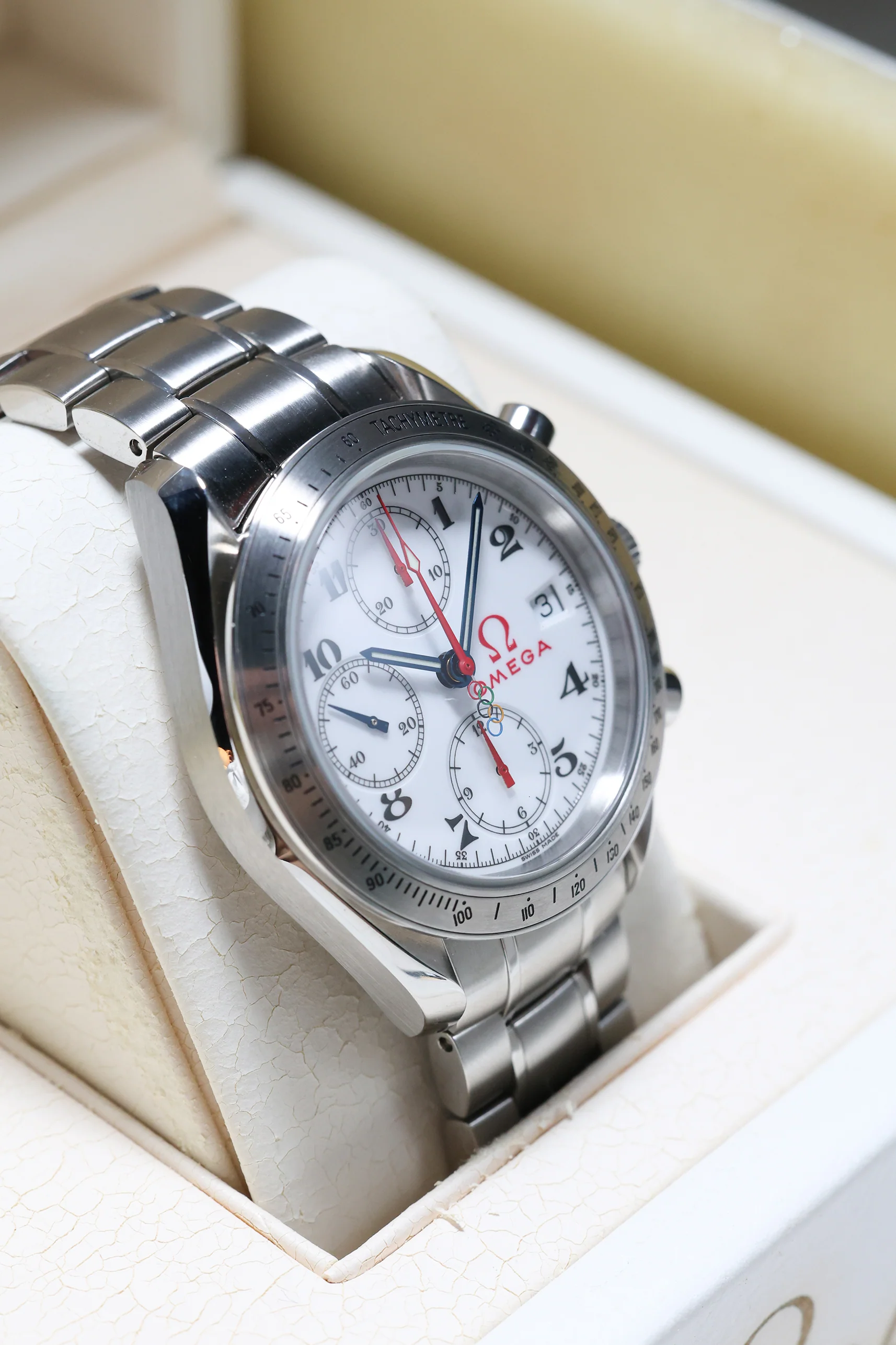 Omega Speedmaster Olympic Games 40mm 2009 [Preowned] - Image 9