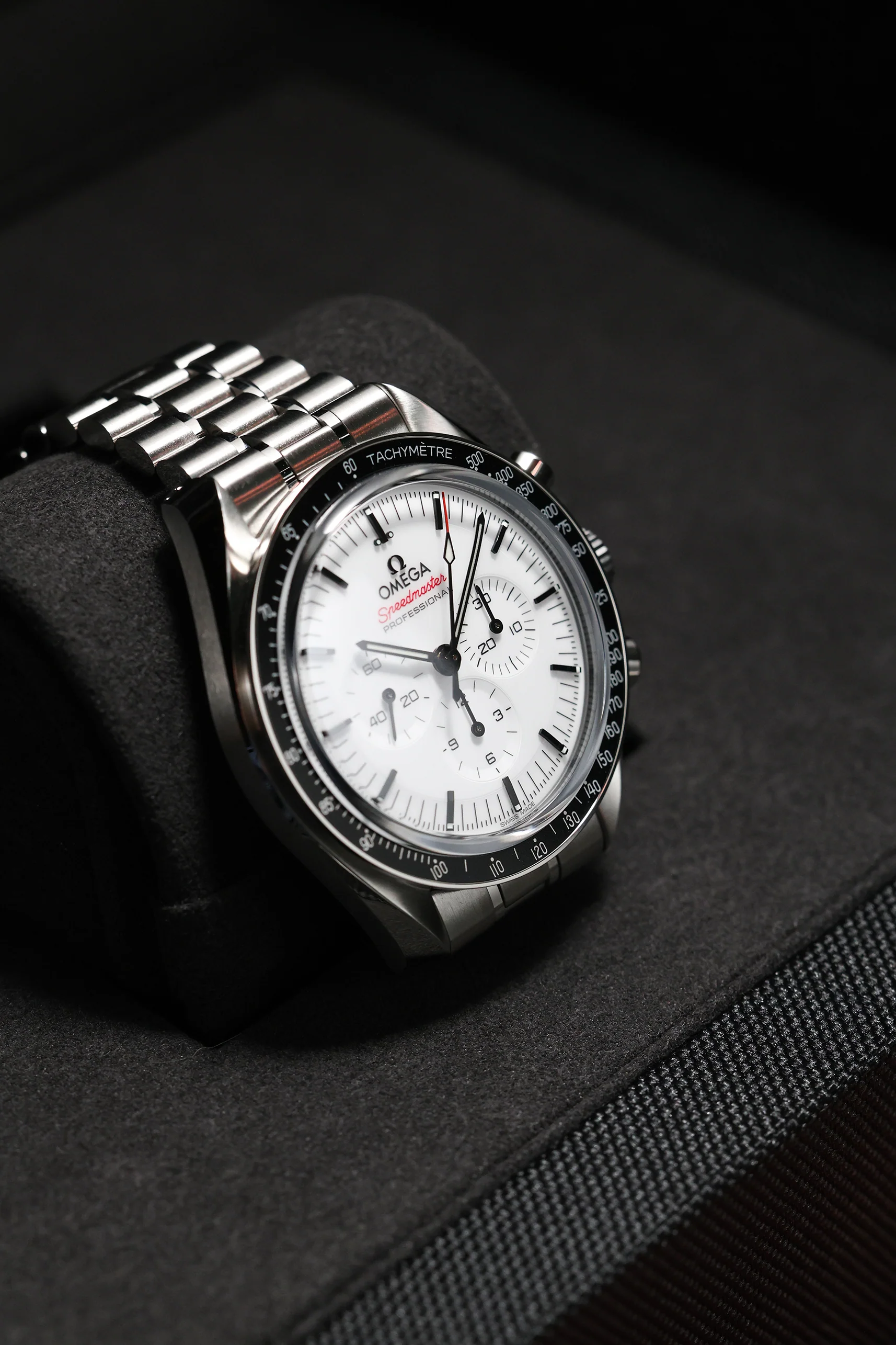 Omega Speedmaster Moonwatch Professional White 3861 Sapphire 310.30.42.50.04.001 - Image 9