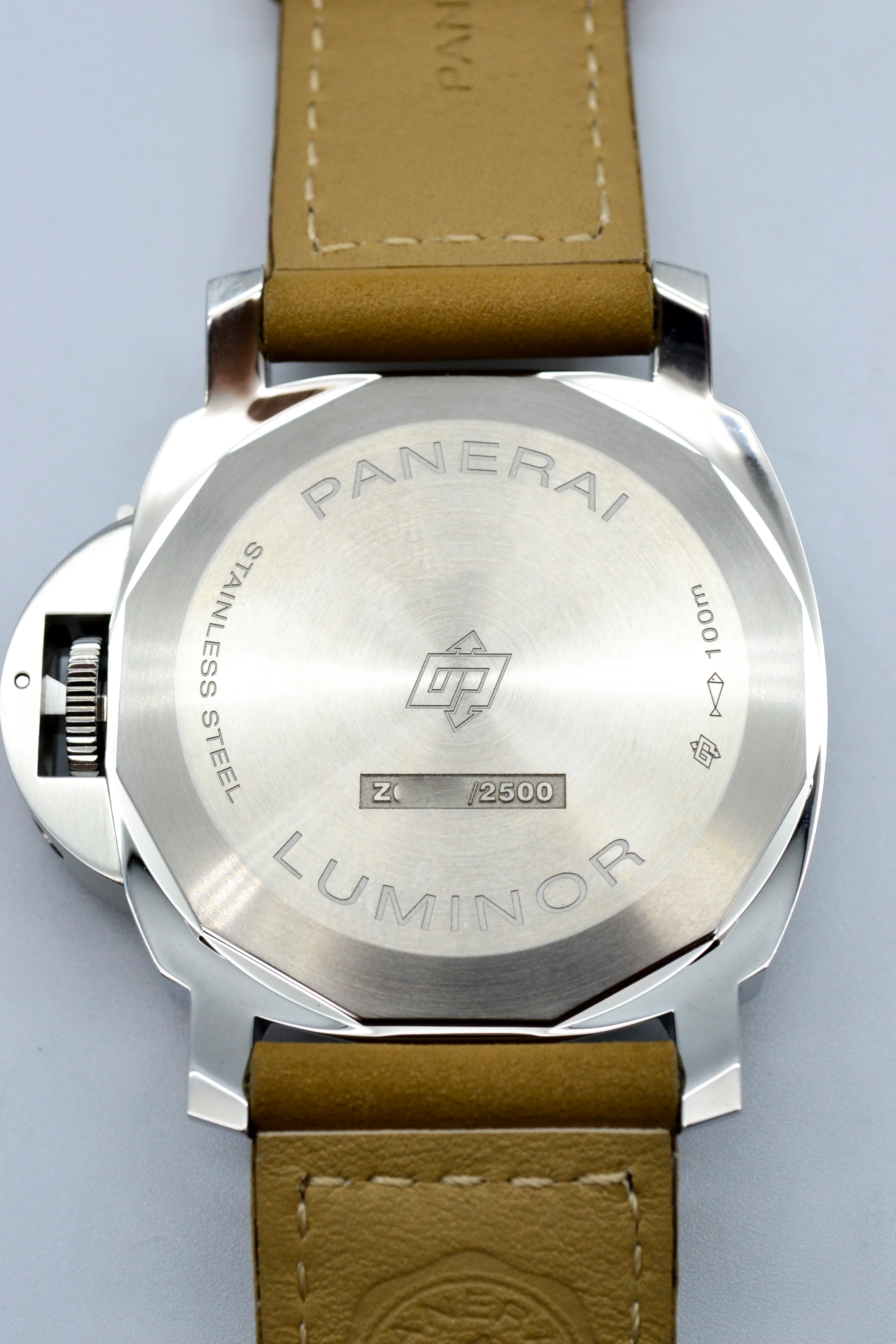 Panerai Luminor Base Logo 3 Days 44mm PAM01086 - Image 10