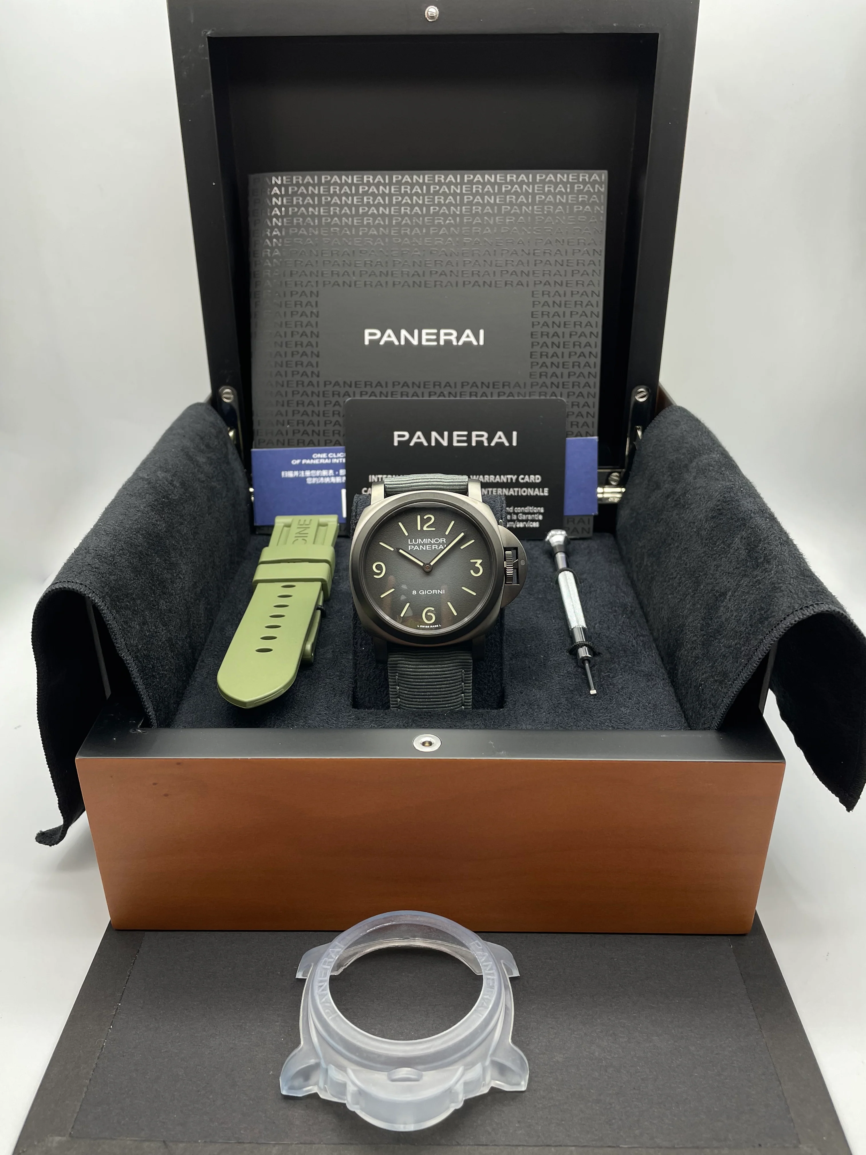 Panerai Luminor Base DLC Geneva Boutique LE 44mm PAM02121 2022 NOS - Image 14