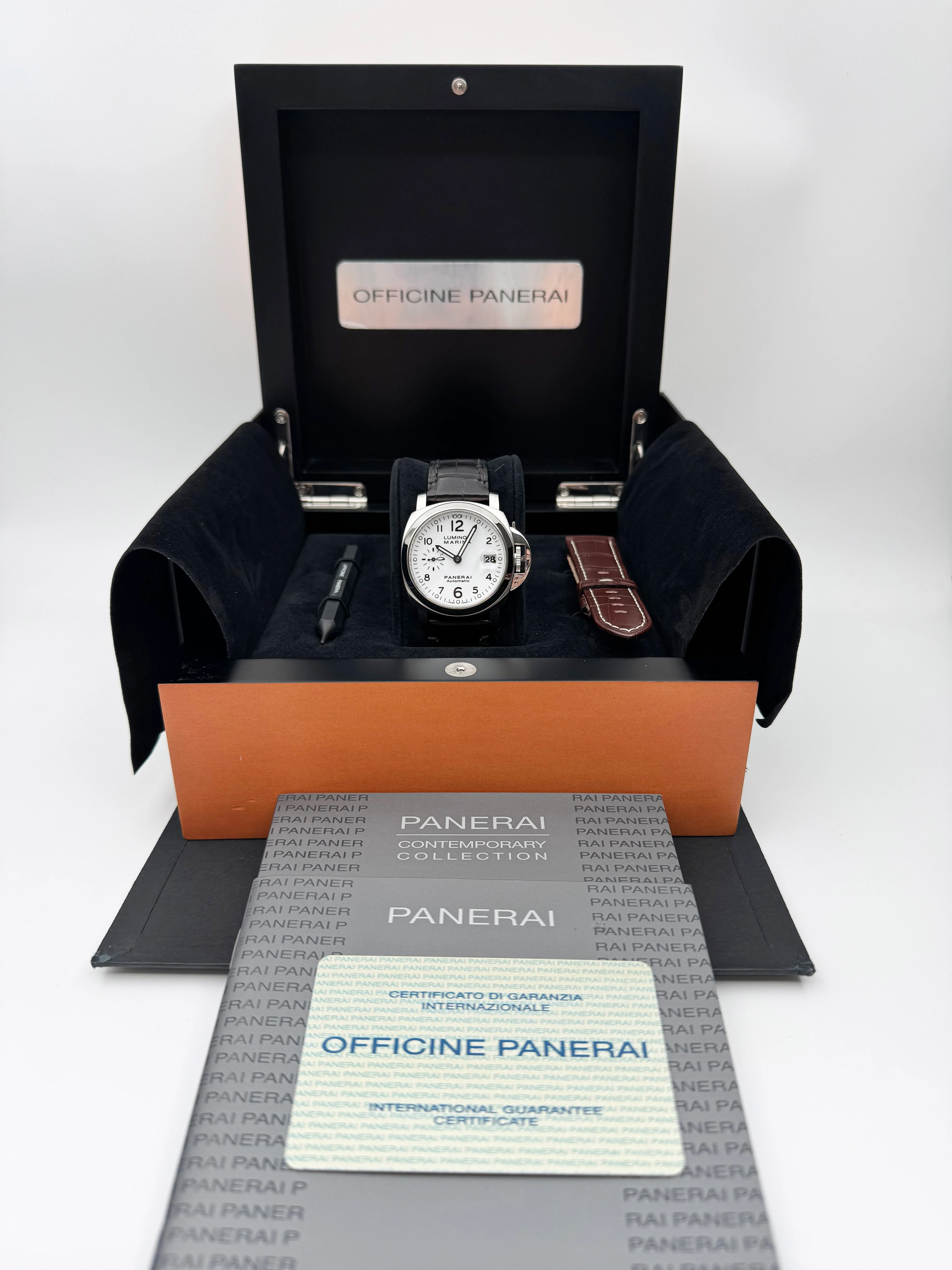 Panerai Luminor Marina White 40mm PAM00049 2008 [Preowned] - Image 16