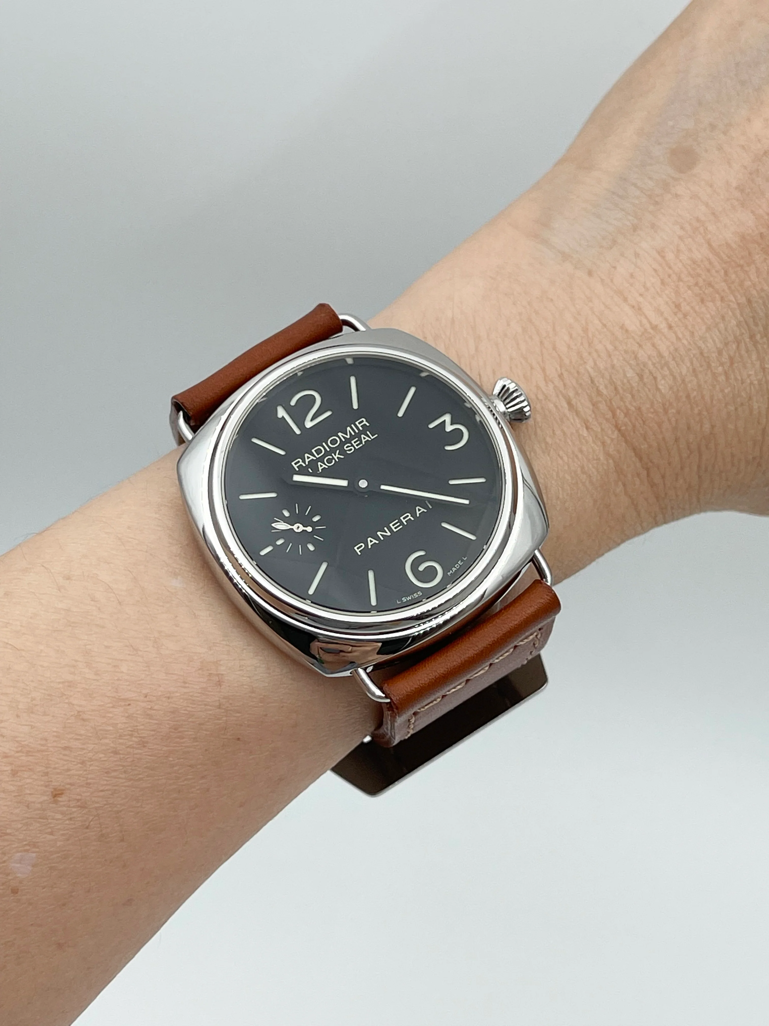 Panerai Radiomir Black Seal 45mm PAM00183 2009 [Preowned] [JB Stock] - Image 2