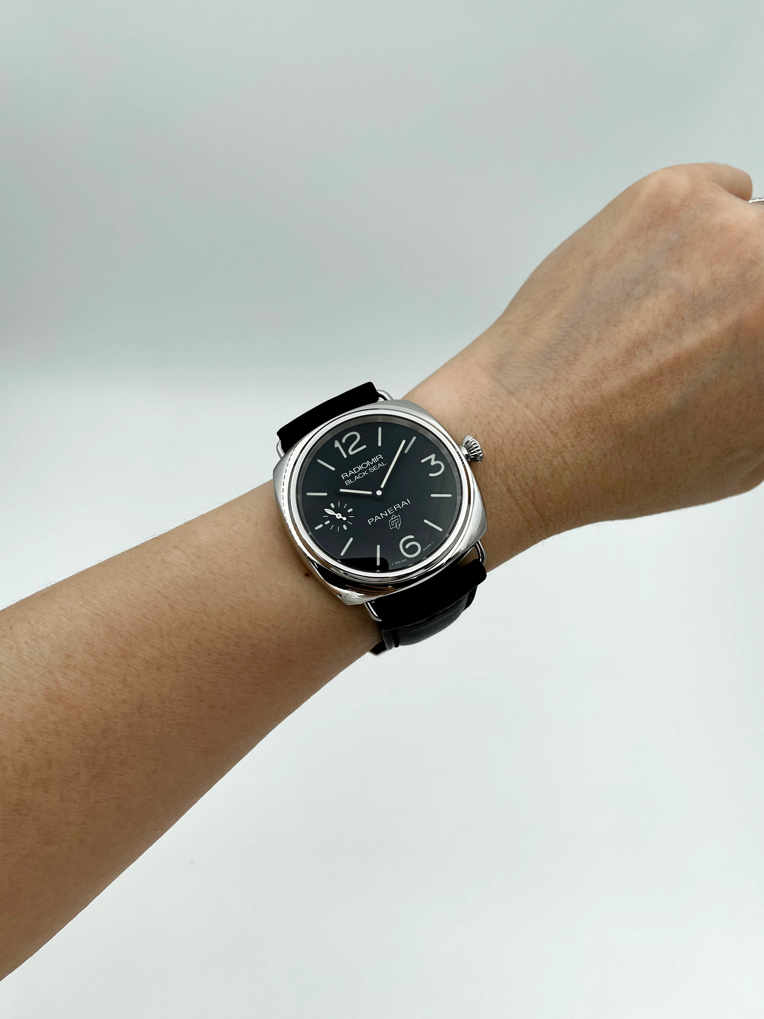 Panerai Radiomir Black Seal Logo 45mm PAM00754 2019 [Preowned] - Image 2