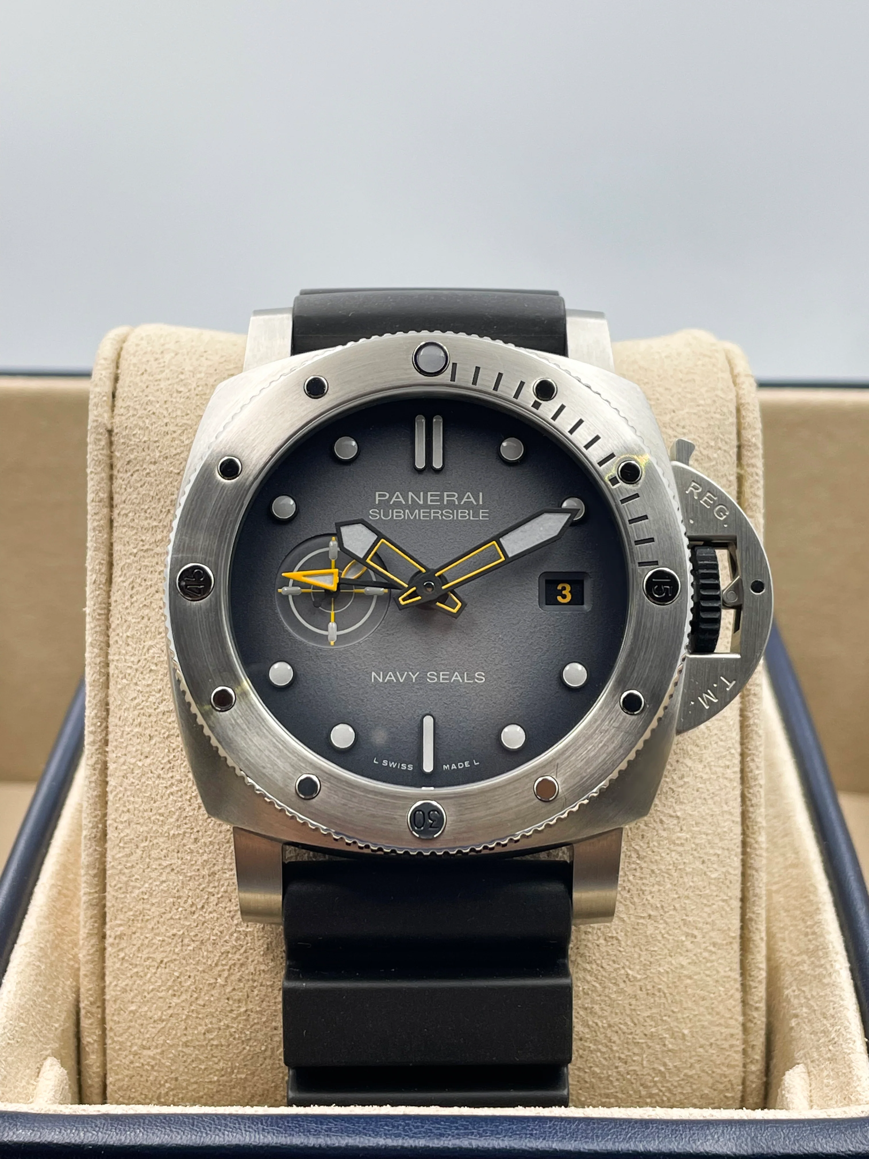Panerai Submersible GMT Navy SEALs 44mm PAM01323 2023 [Preowned] - Image 5