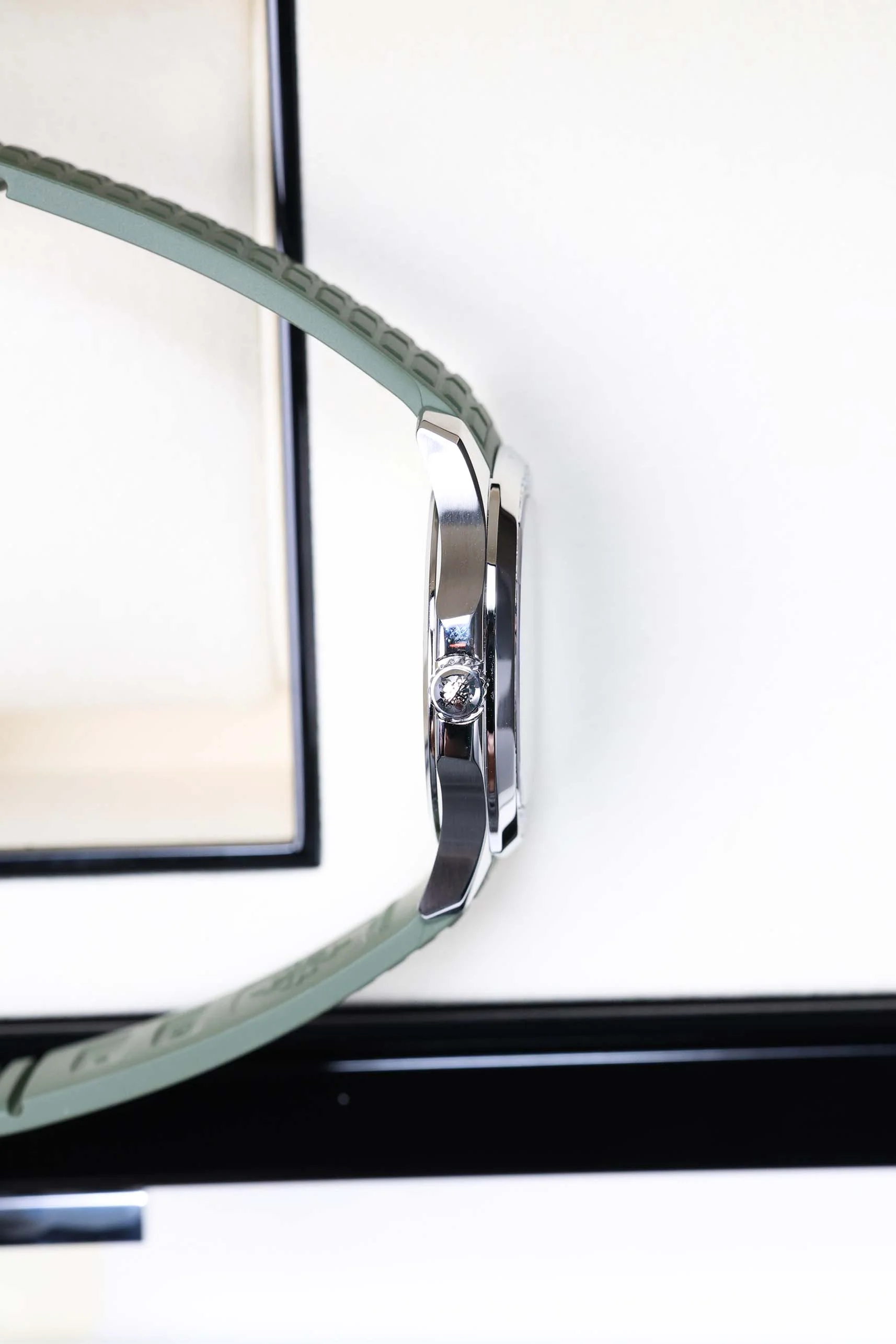 Patek Philippe Aquanaut Green Luce Diamond Set 5267/200A-011 - Image 12