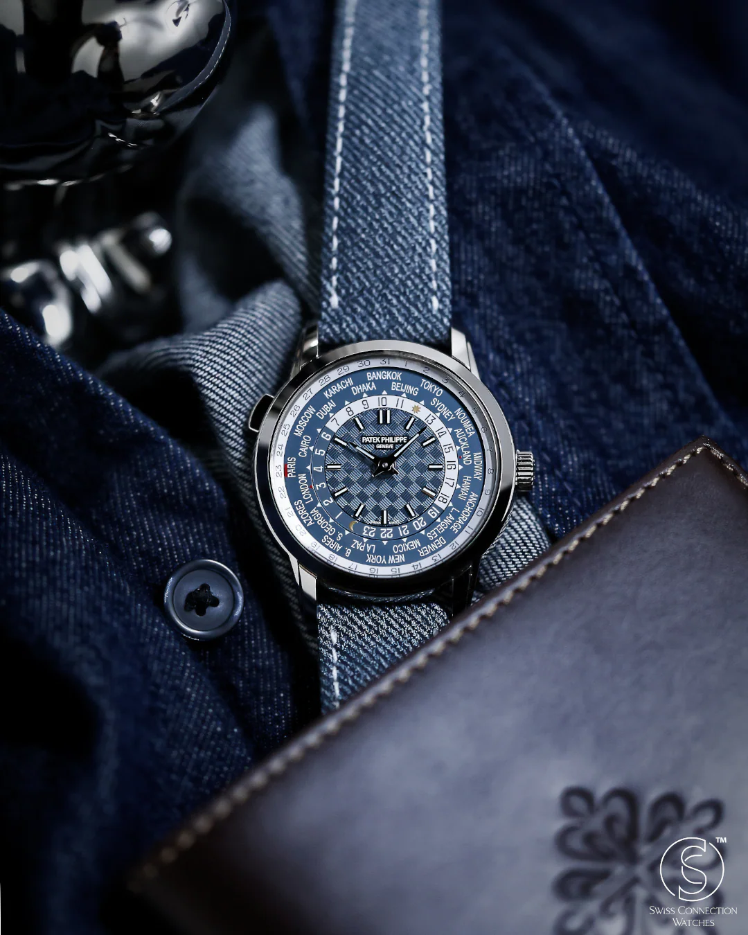 Patek Philippe Complications World Time 5330G-001 - Image 5