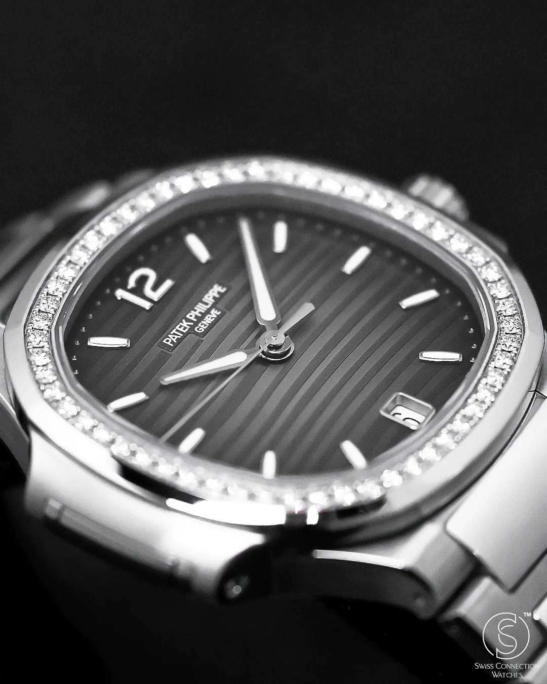 Patek Philippe Nautilus Ladies Gray Opaline Dial 7118/1200A-011 - Image 3