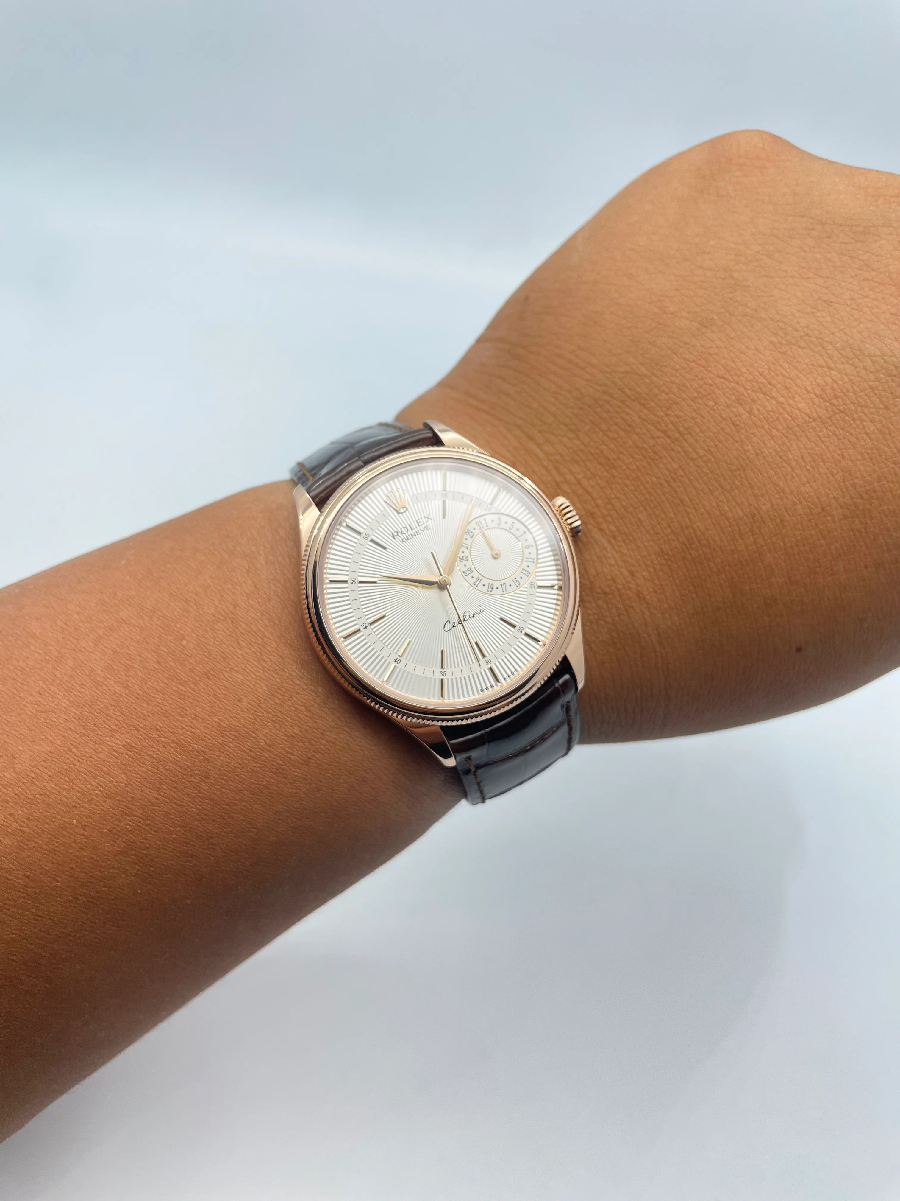 Rolex Cellini Time 18kt Everose 39mm 50515 2020 [Preowned] - Image 2