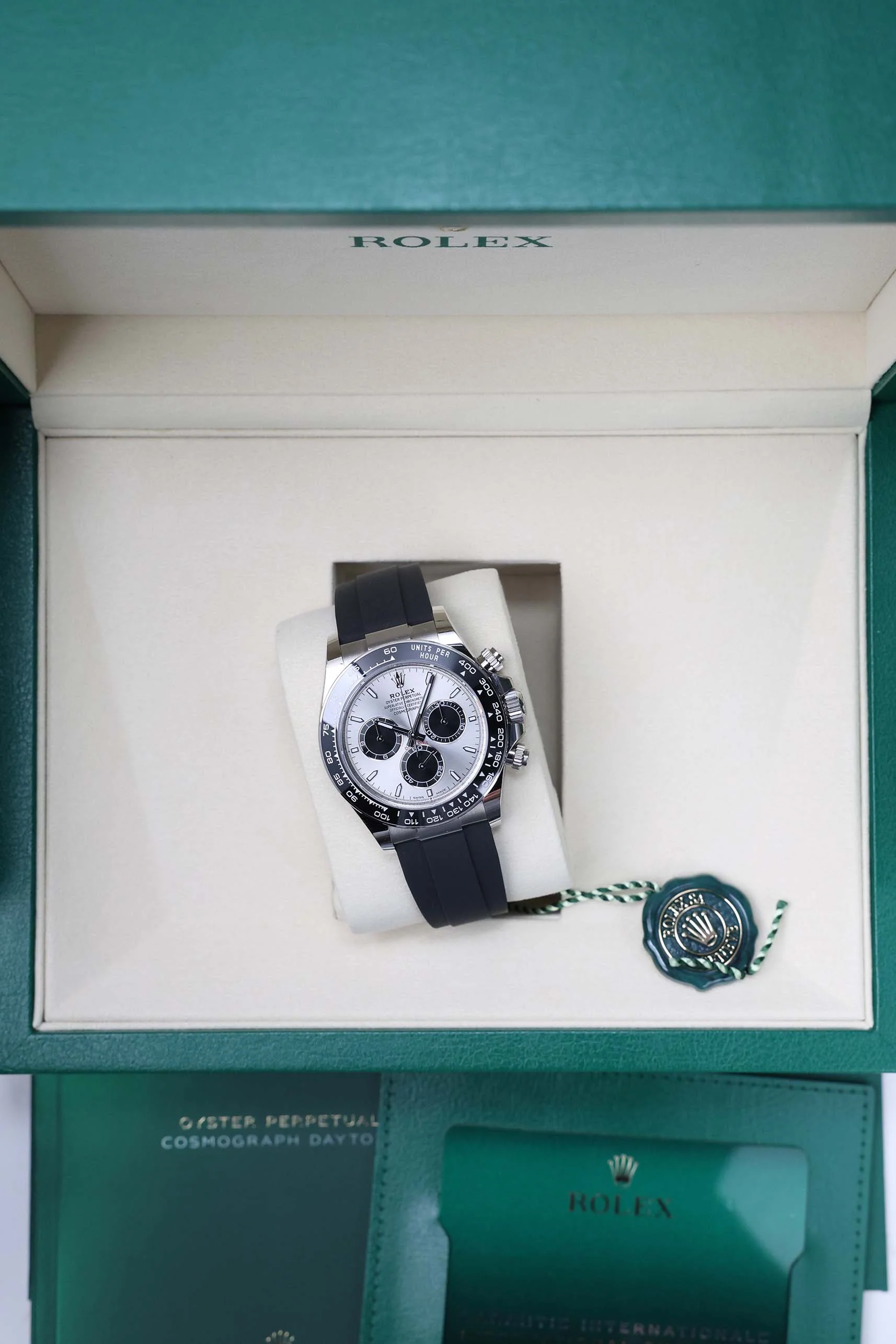 Rolex Cosmograph Daytona White Gold Ghost Oysterflex 126519LN - Image 13