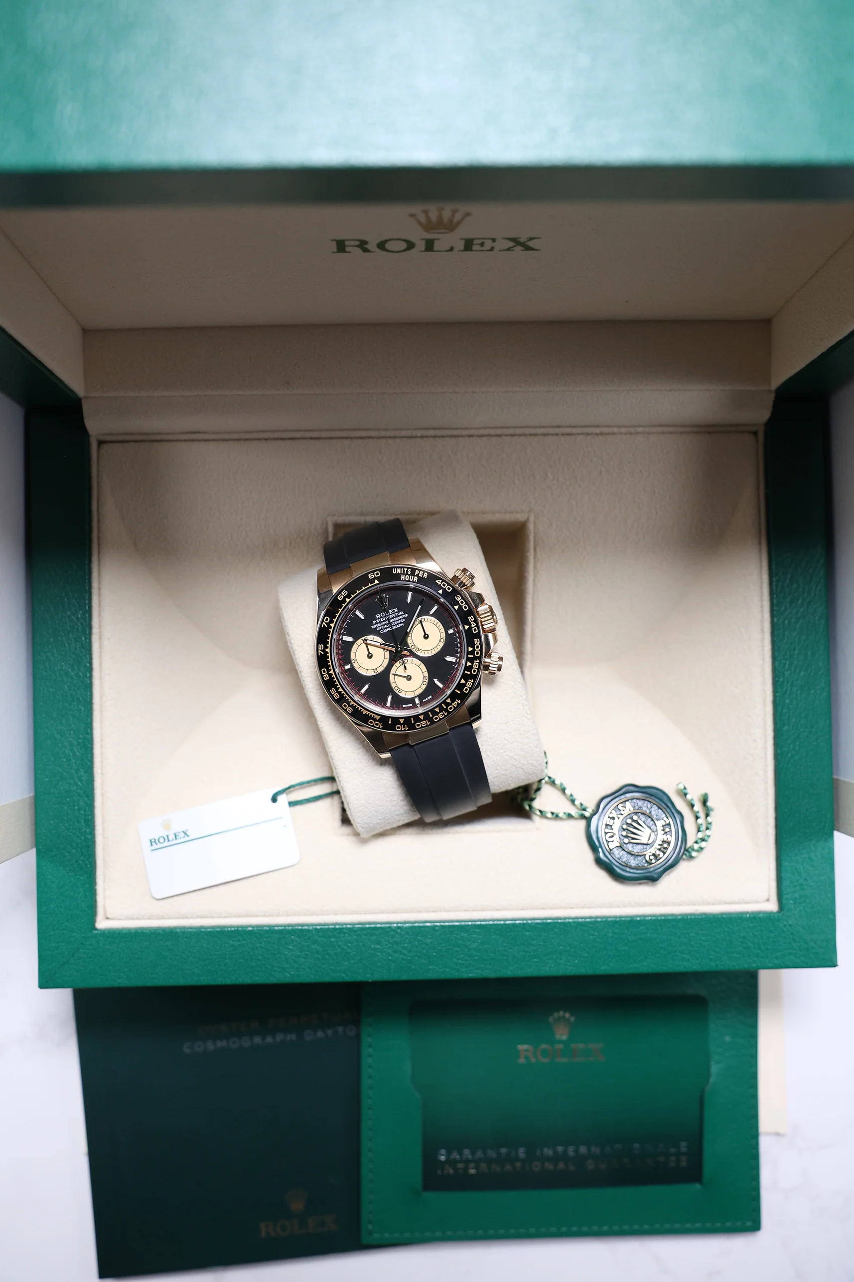 Rolex Cosmograph Daytona Yellow Gold on Oysterflex Paul Newman 126518LN 2024 [Preowned] - Image 18