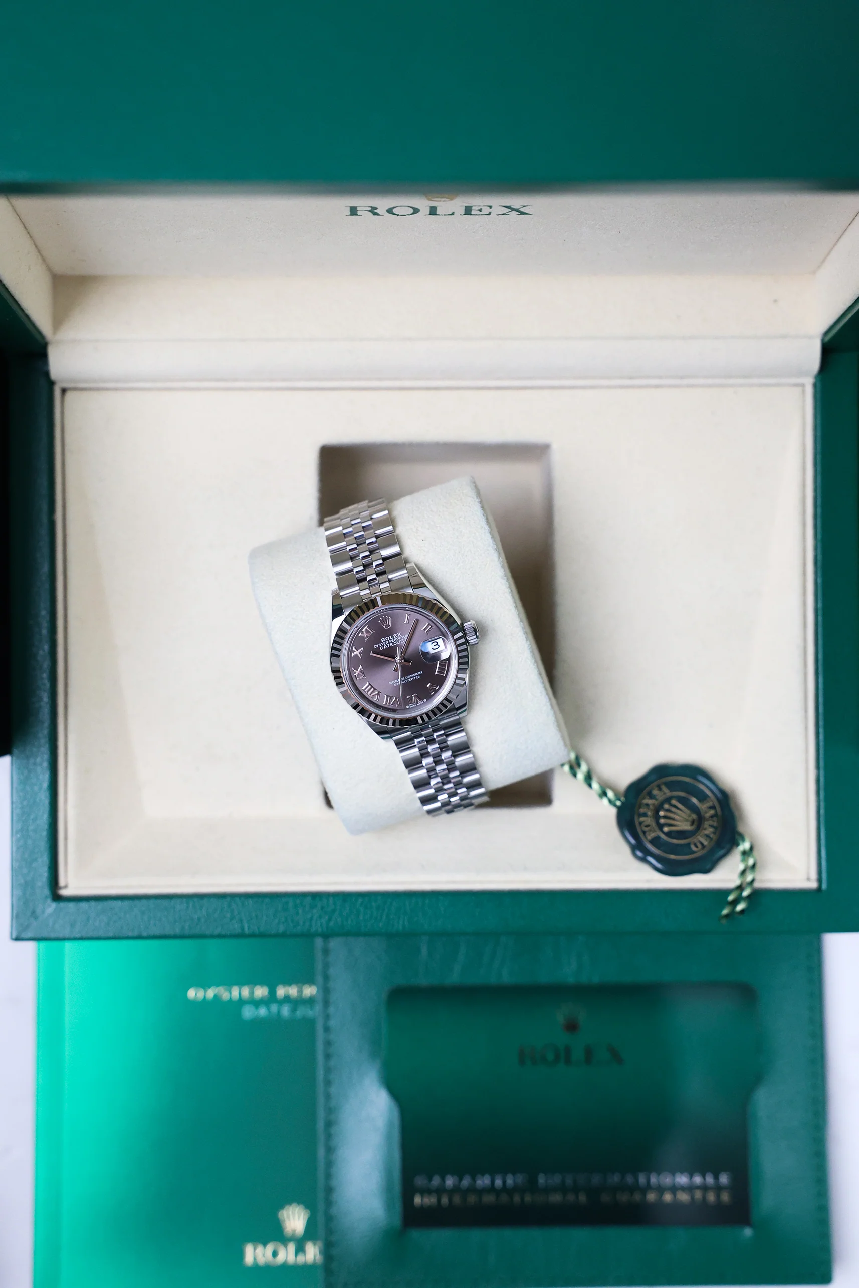 Rolex Datejust 28mm Dark Grey Roman Jubilee 279174 - Image 14