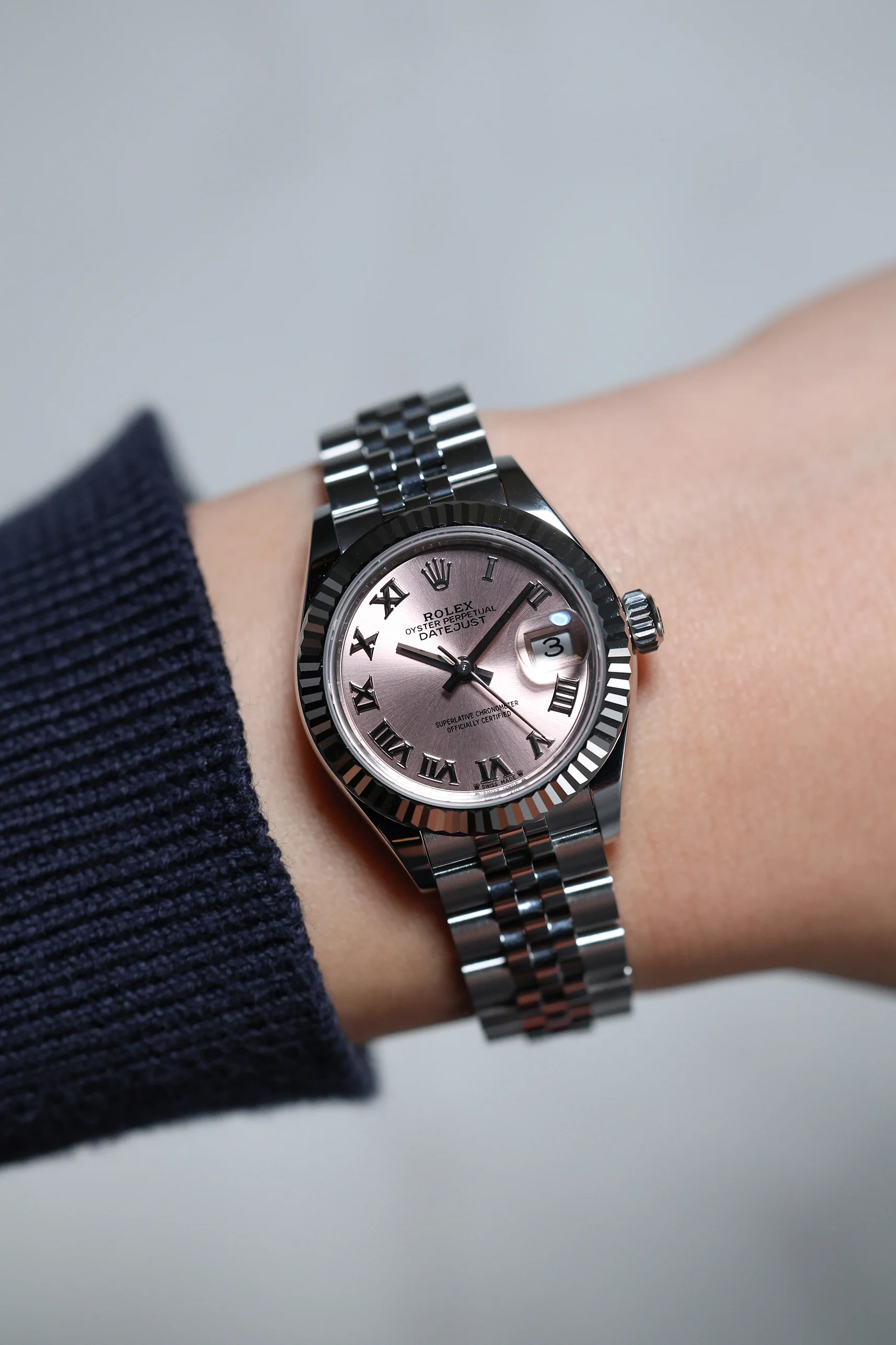 Rolex Datejust 28mm Pink Roman Jubilee 279174 - Image 6