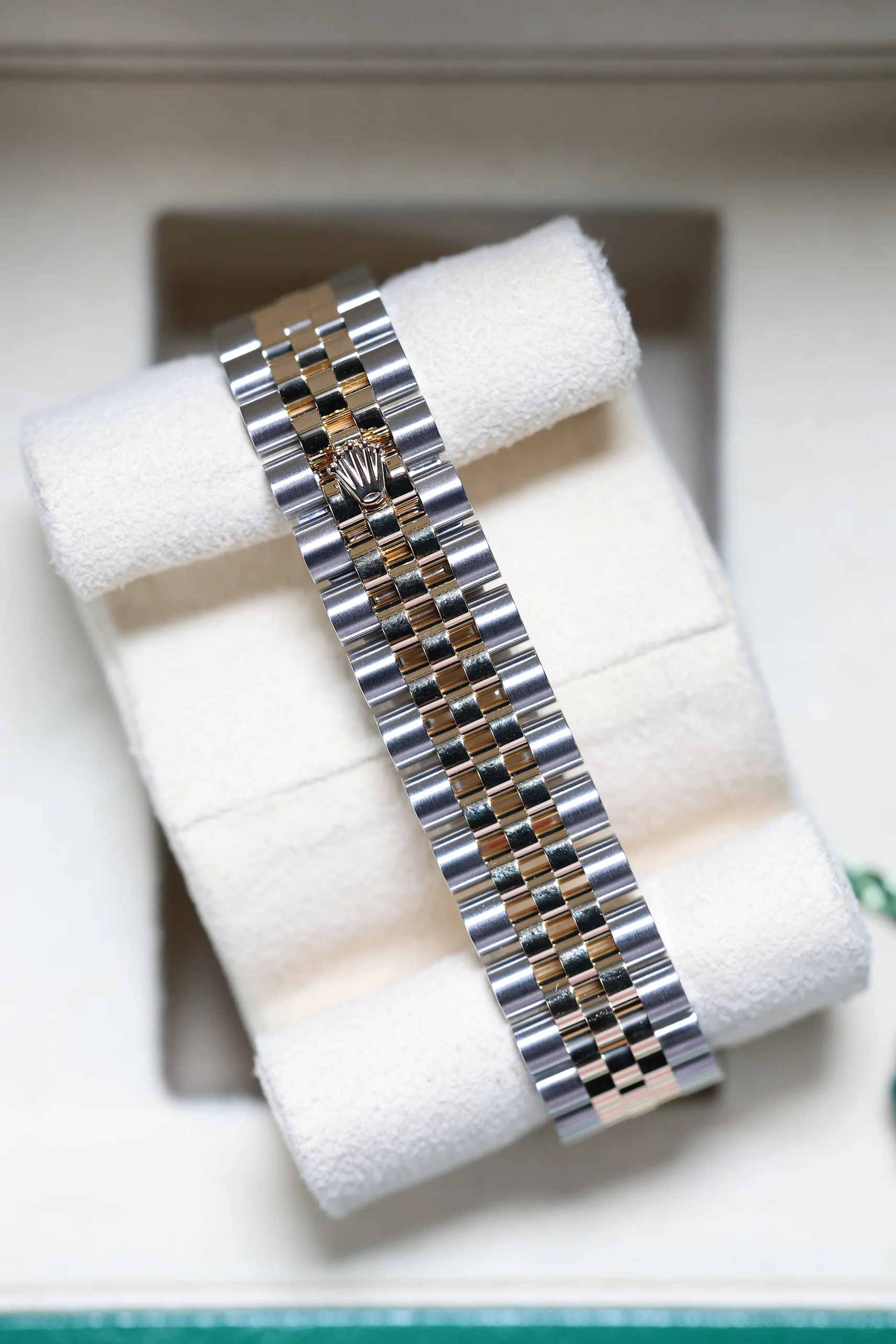Rolex Datejust 31mm Dark Mother of Pearl 10 Diamond Rolesor Jubilee 278273 - Image 13