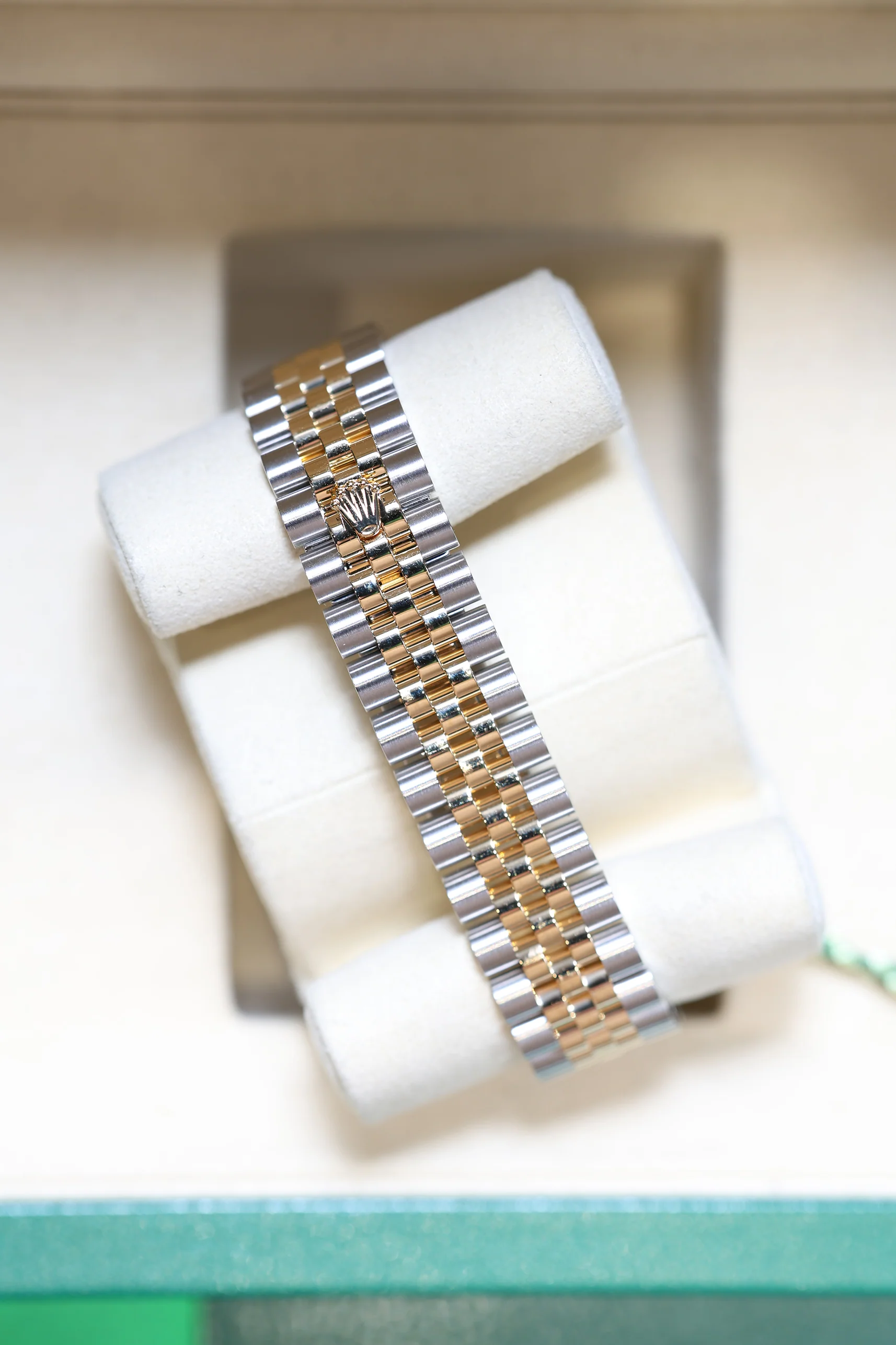 Rolex Datejust 31mm Mother of Pearl 10 Diamonds Rolesor Jubilee 278273 - Image 13