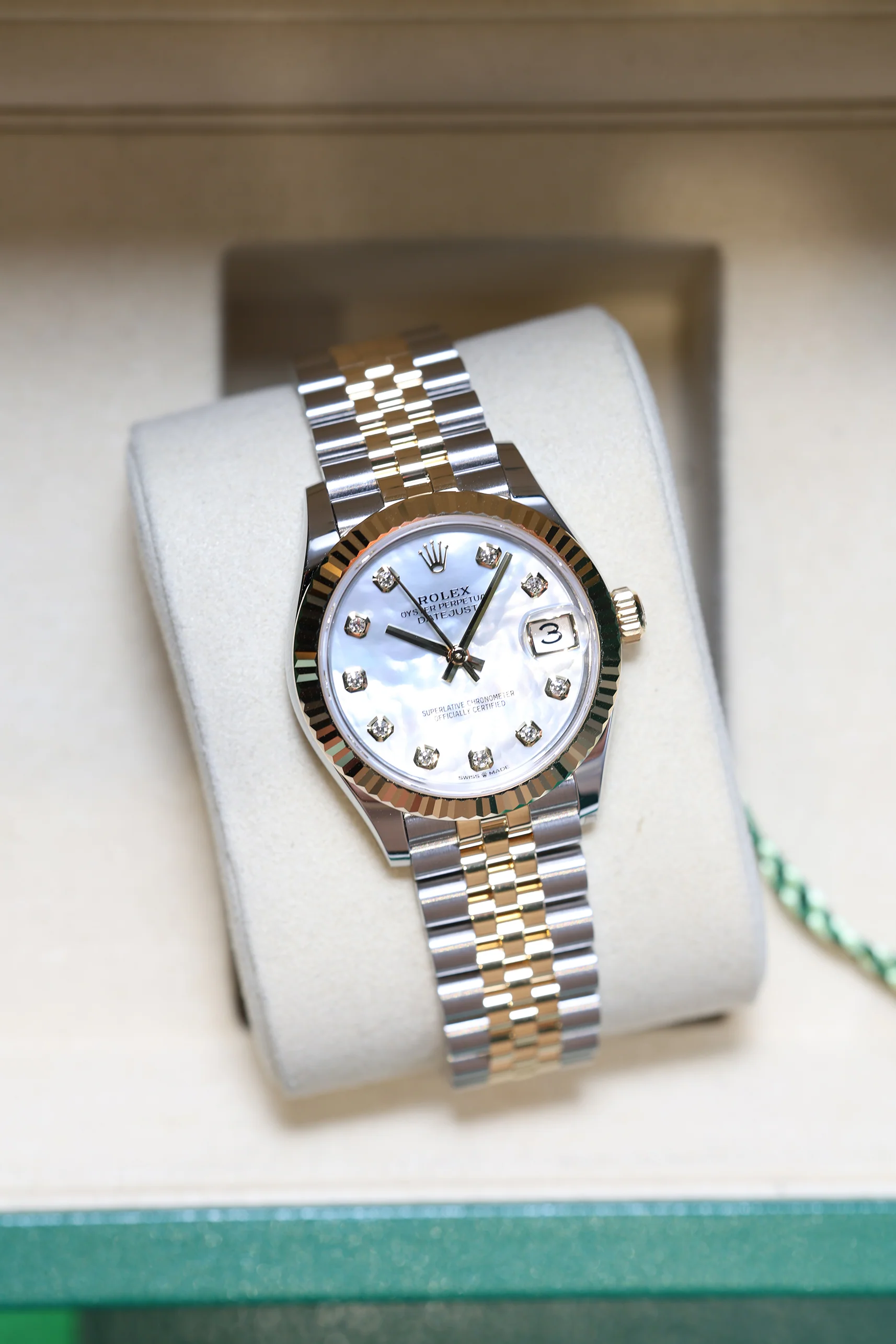 Rolex Datejust 31mm Mother of Pearl 10 Diamonds Rolesor Jubilee 278273 - Image 9