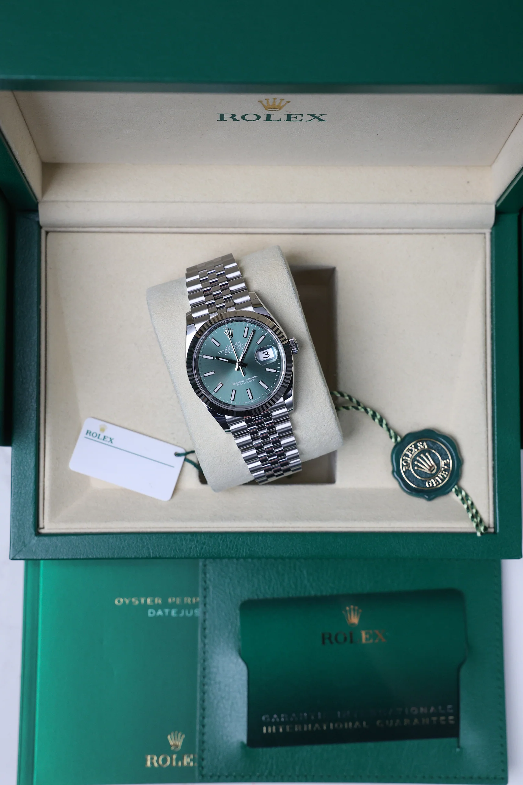 Rolex Datejust 36mm Mint Green Jubilee 126234 - Image 14