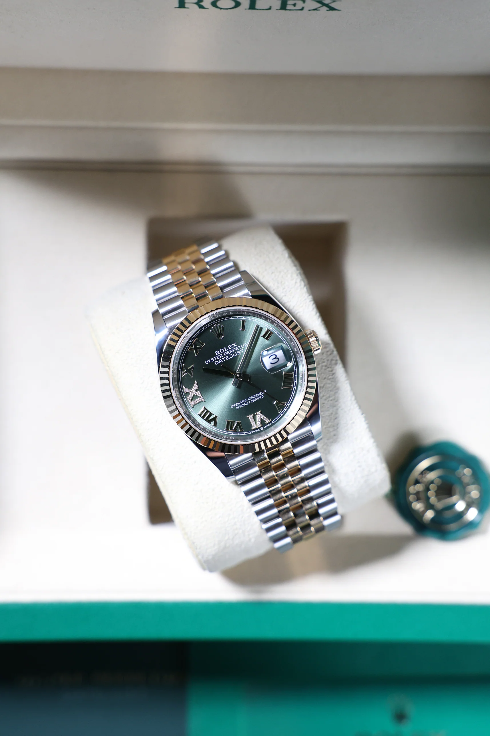 Rolex Datejust 36mm Olive Green VI IX Diamonds Rolesor Jubilee 126233 - Image 8