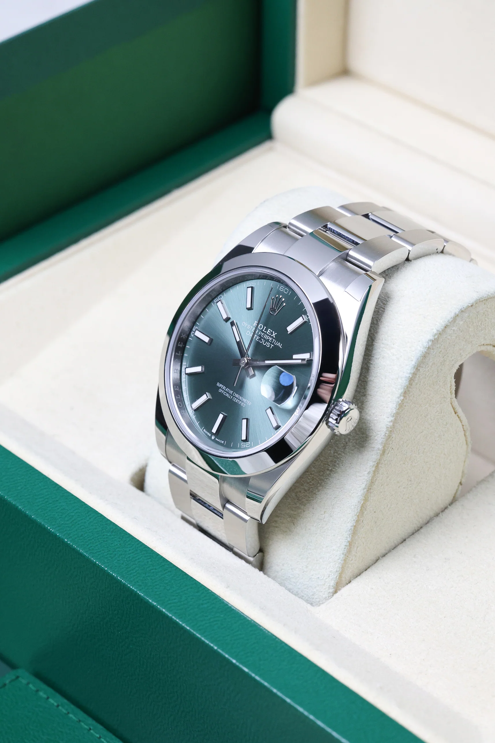Rolex Datejust 41mm Mint Green Oyster 126300 - Image 9