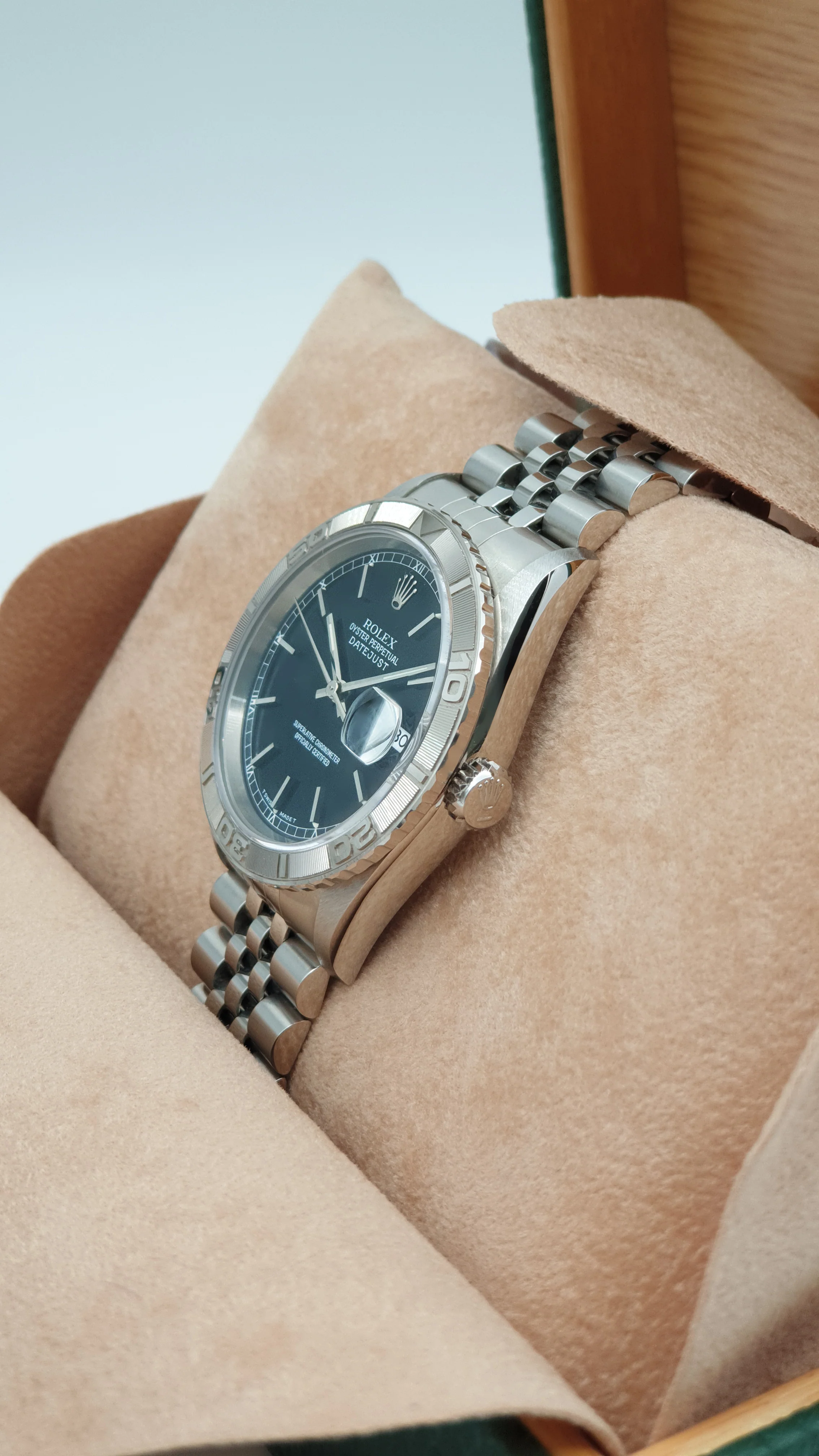 Rolex Datejust Turn-O-Graph 36mm Thunderbird 16264 1996 [Preowned] - Image 6