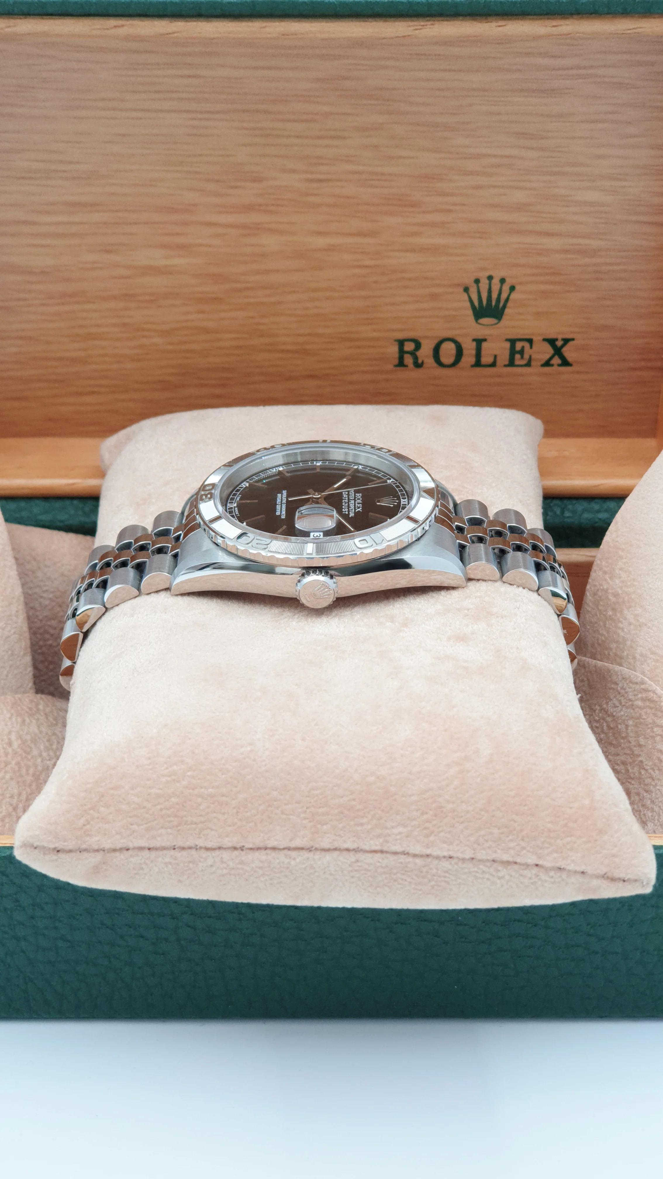 Rolex Datejust Turn-O-Graph 36mm Thunderbird 16264 1996 [Preowned] - Image 8